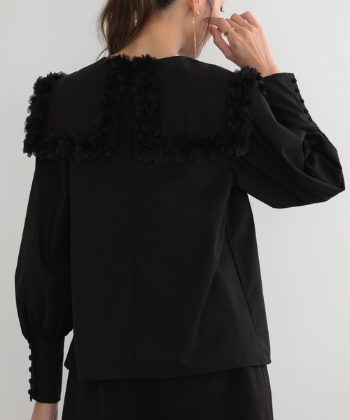 花瓣娃娃領雪紡上衣