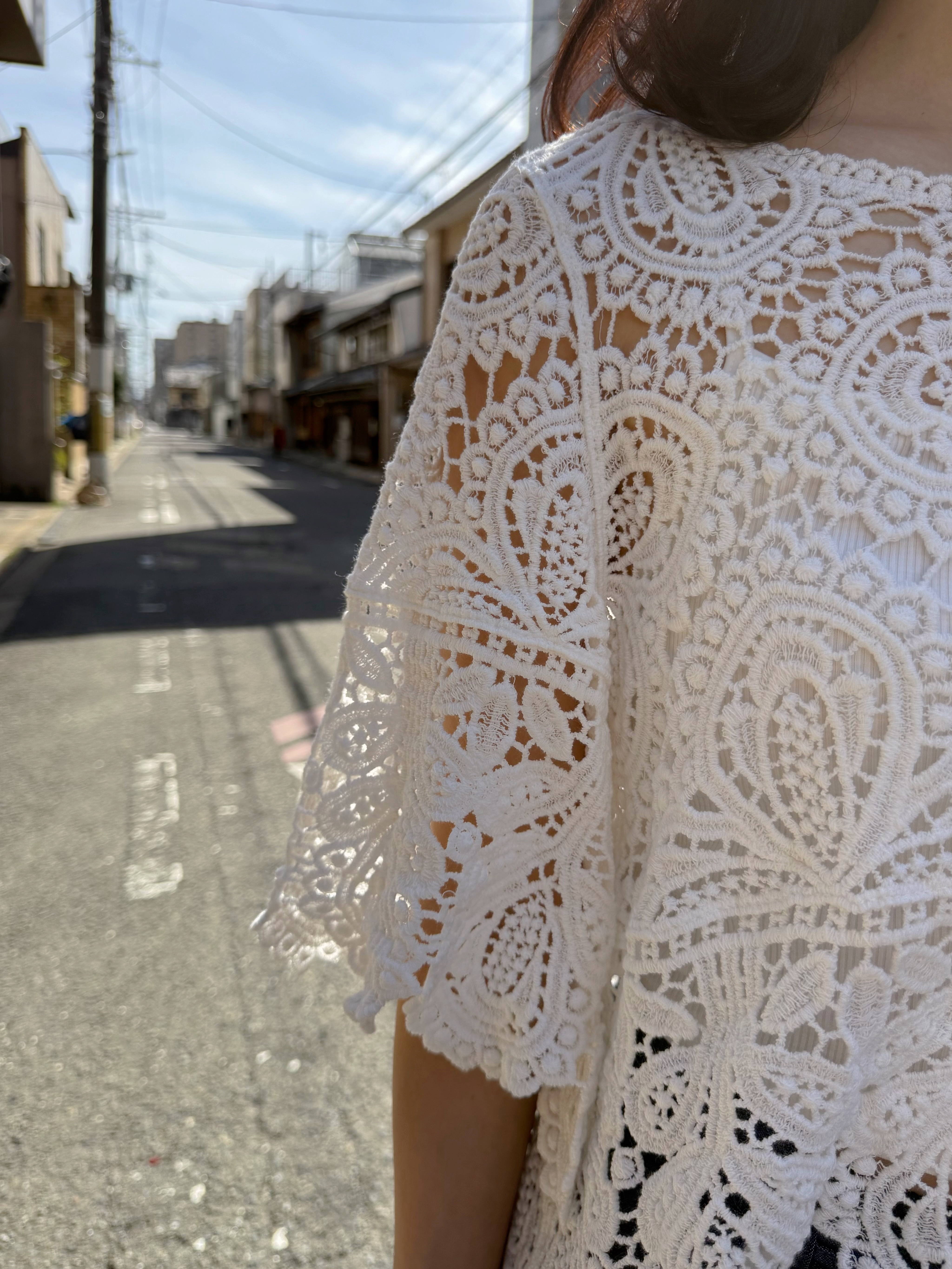 5分傘袖鏤空上衣