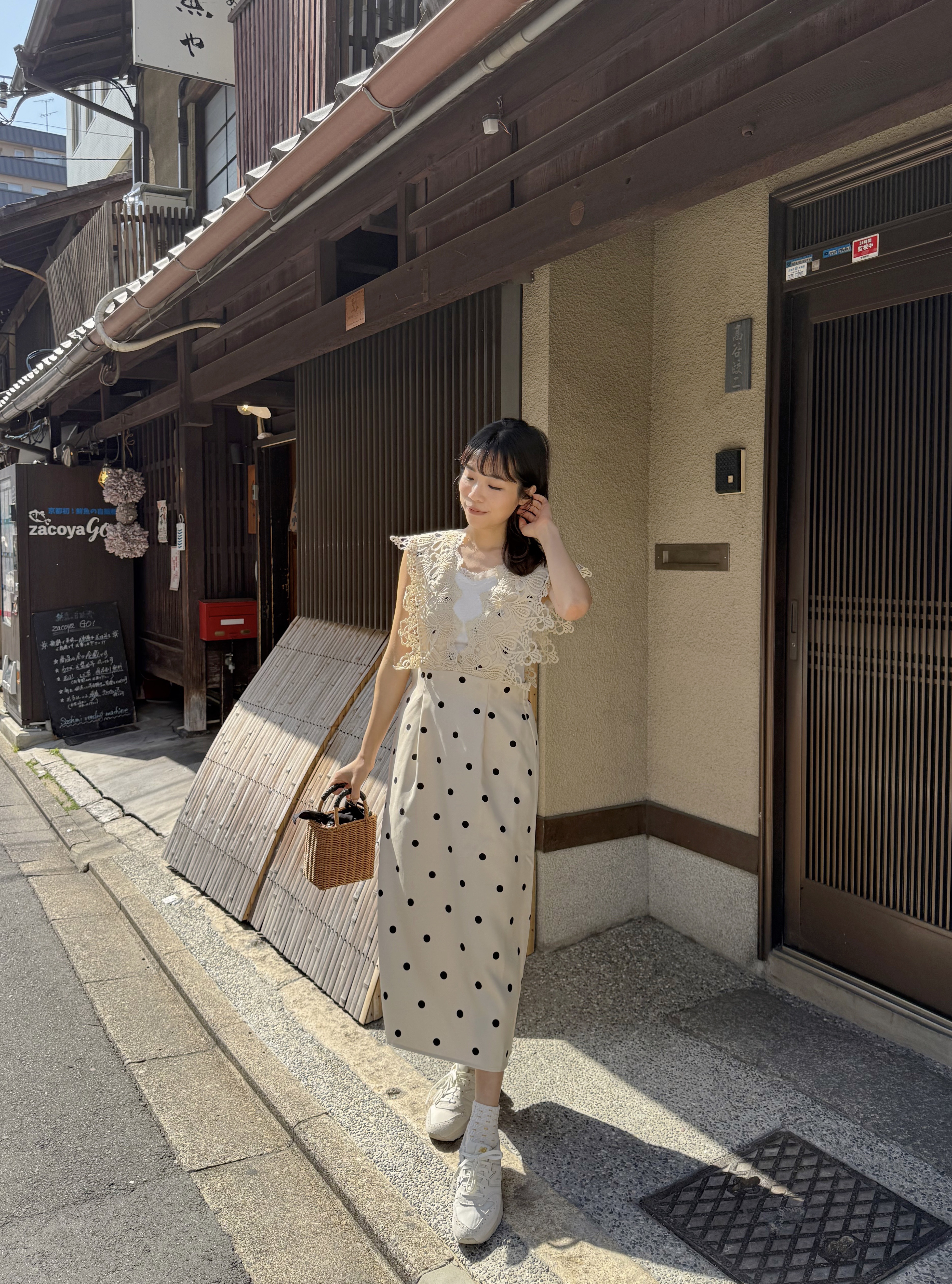 蕾絲波點背心連身裙