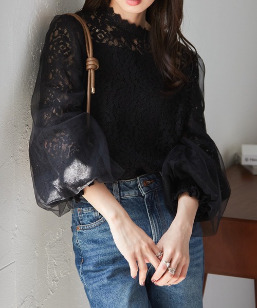 紗紗泡泡袖蕾絲上衣