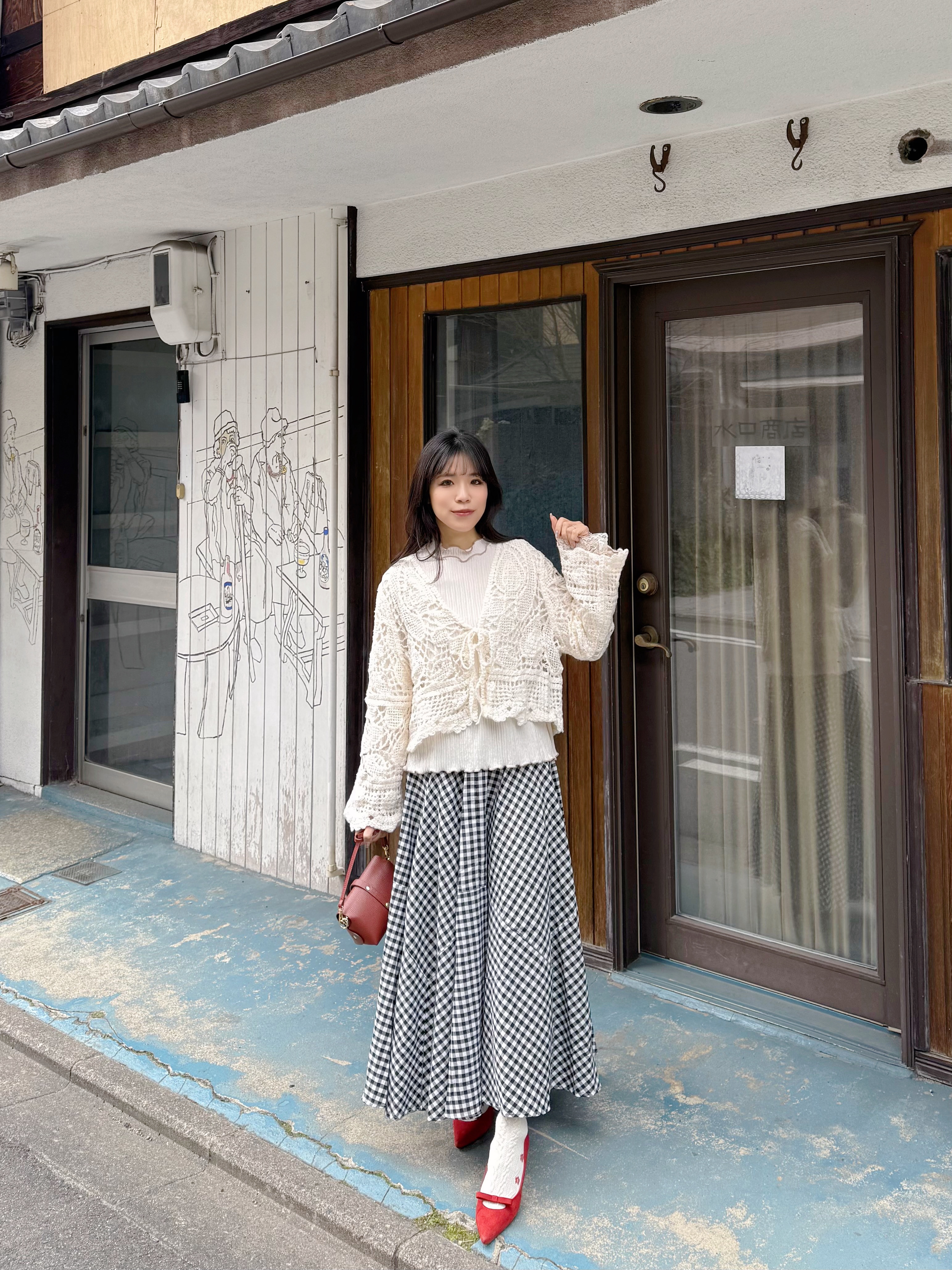 鏤空鈎花傘袖外套上衣