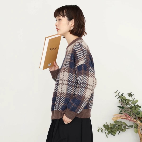 英倫格紋拼色冷衫