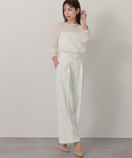 半透款寬領上衣