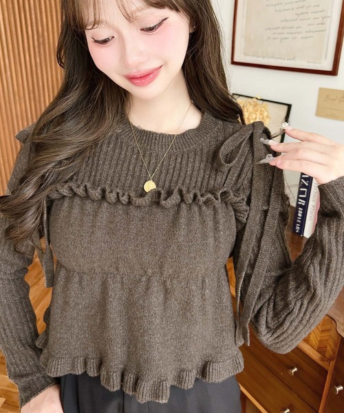 吊帶針織背心 + 長袖上衣