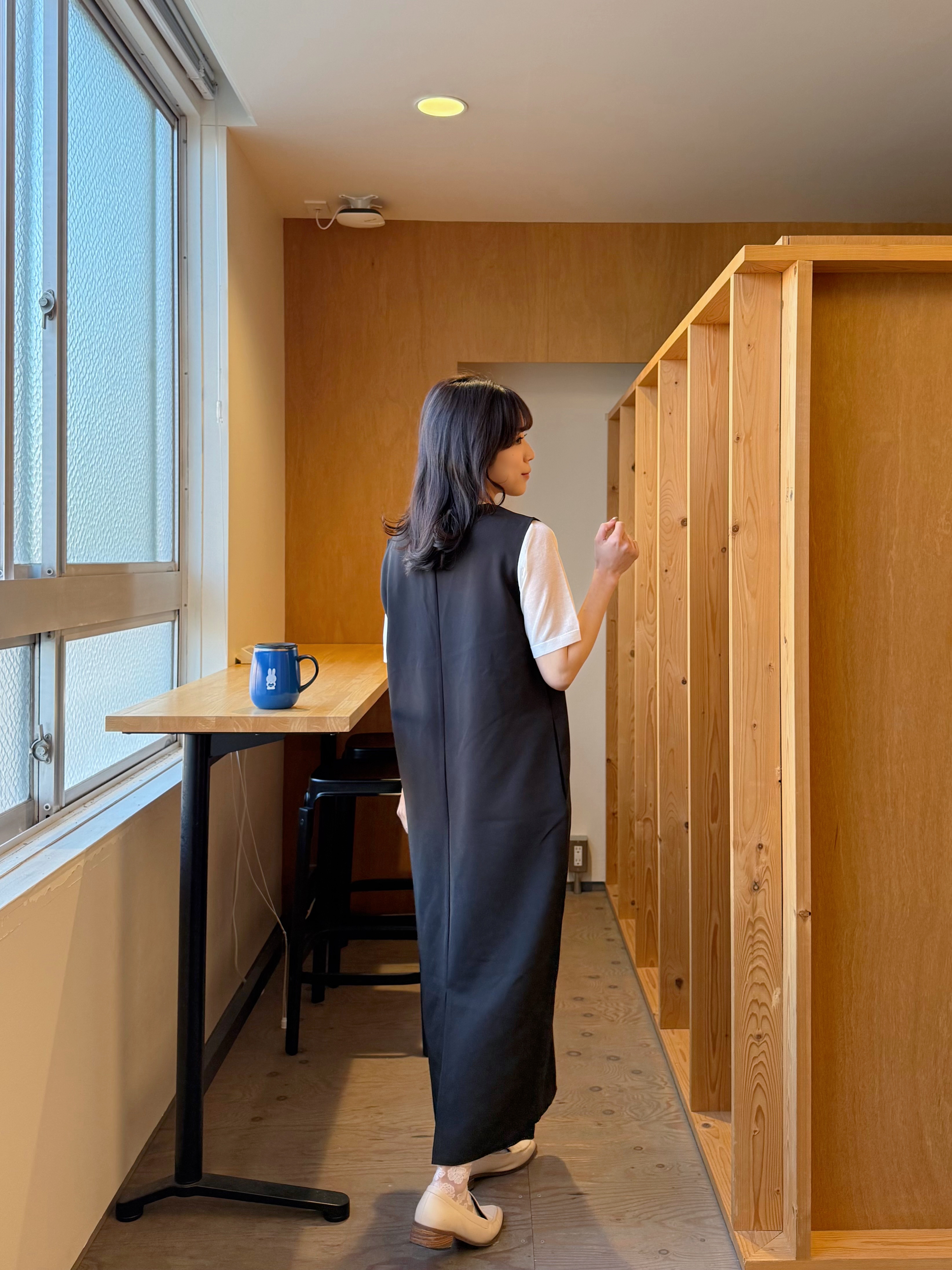 V領有袋雪紡背心連身裙