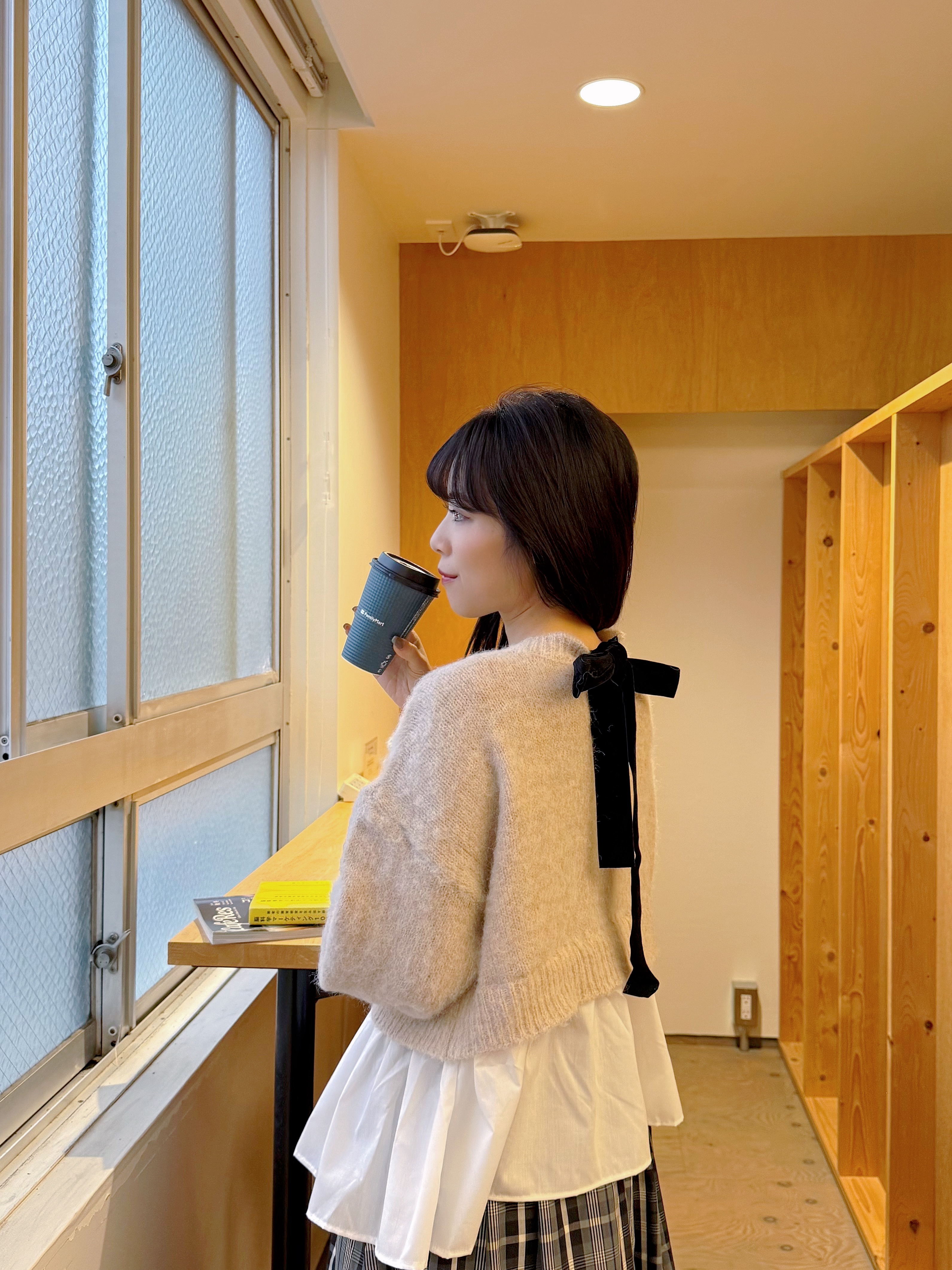 2色•絲絨蝴蝶結傘擺冷衫