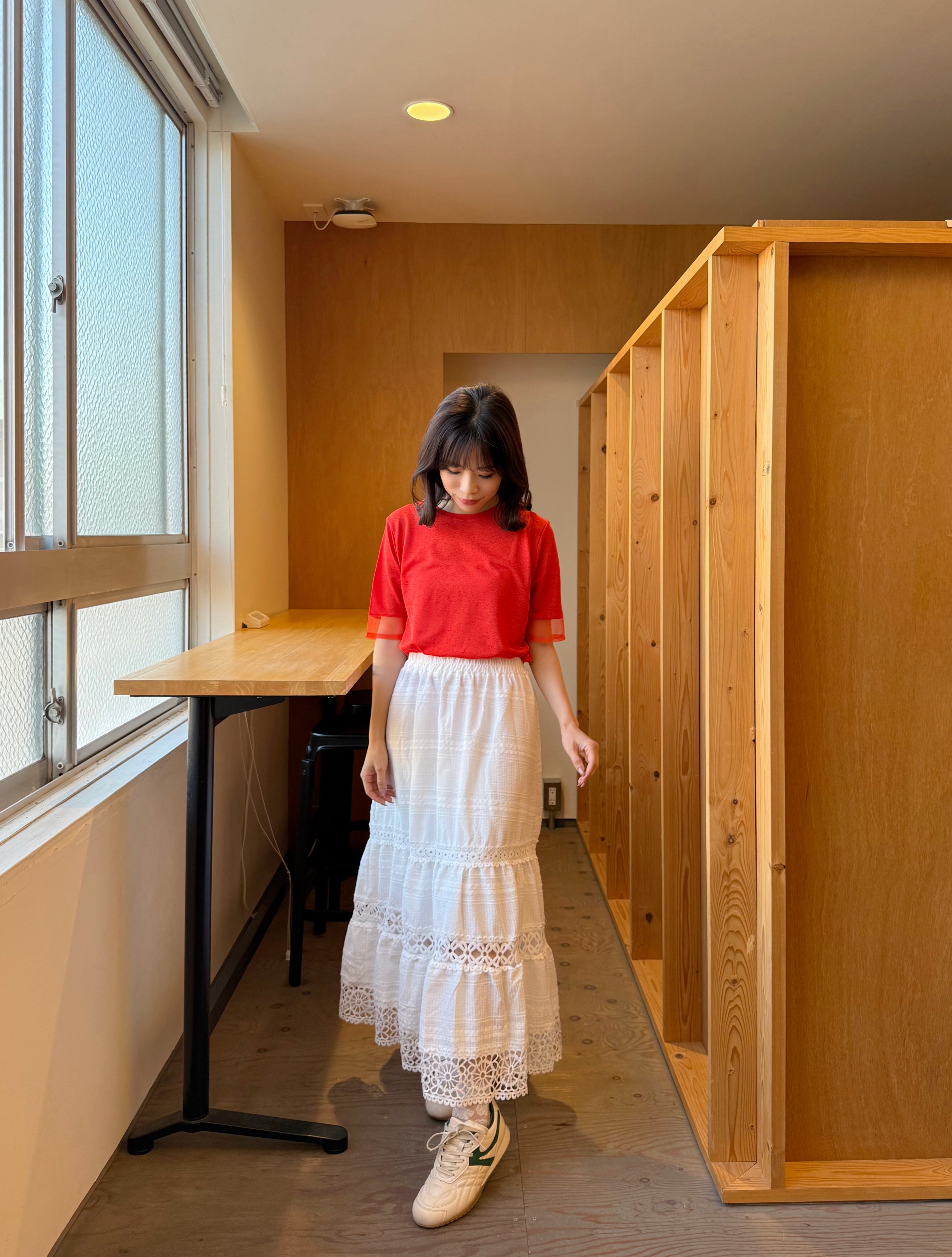 2色•蕾絲刺繡拼接雪紡半身裙