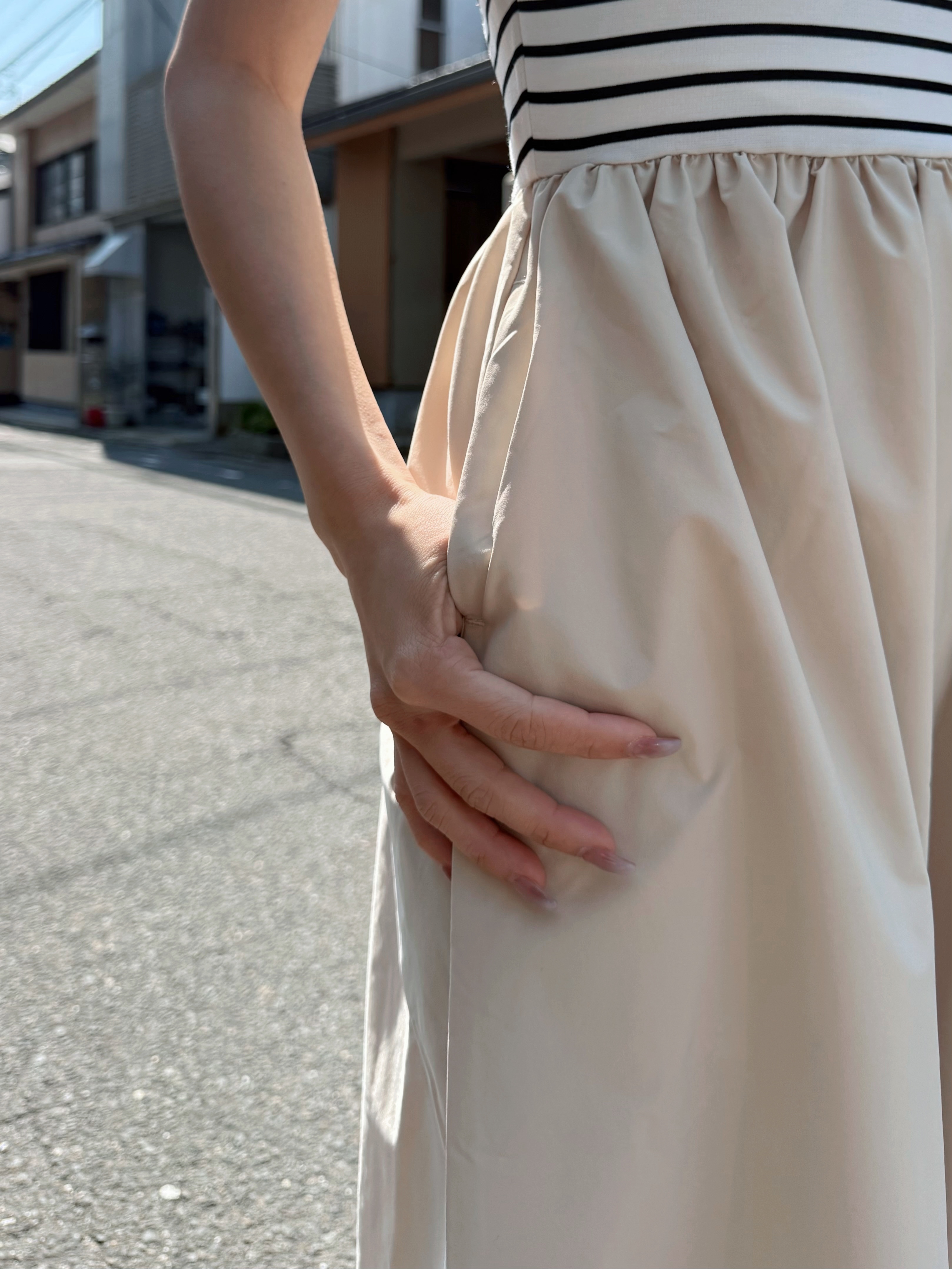 間條拼色修腰A line連身裙