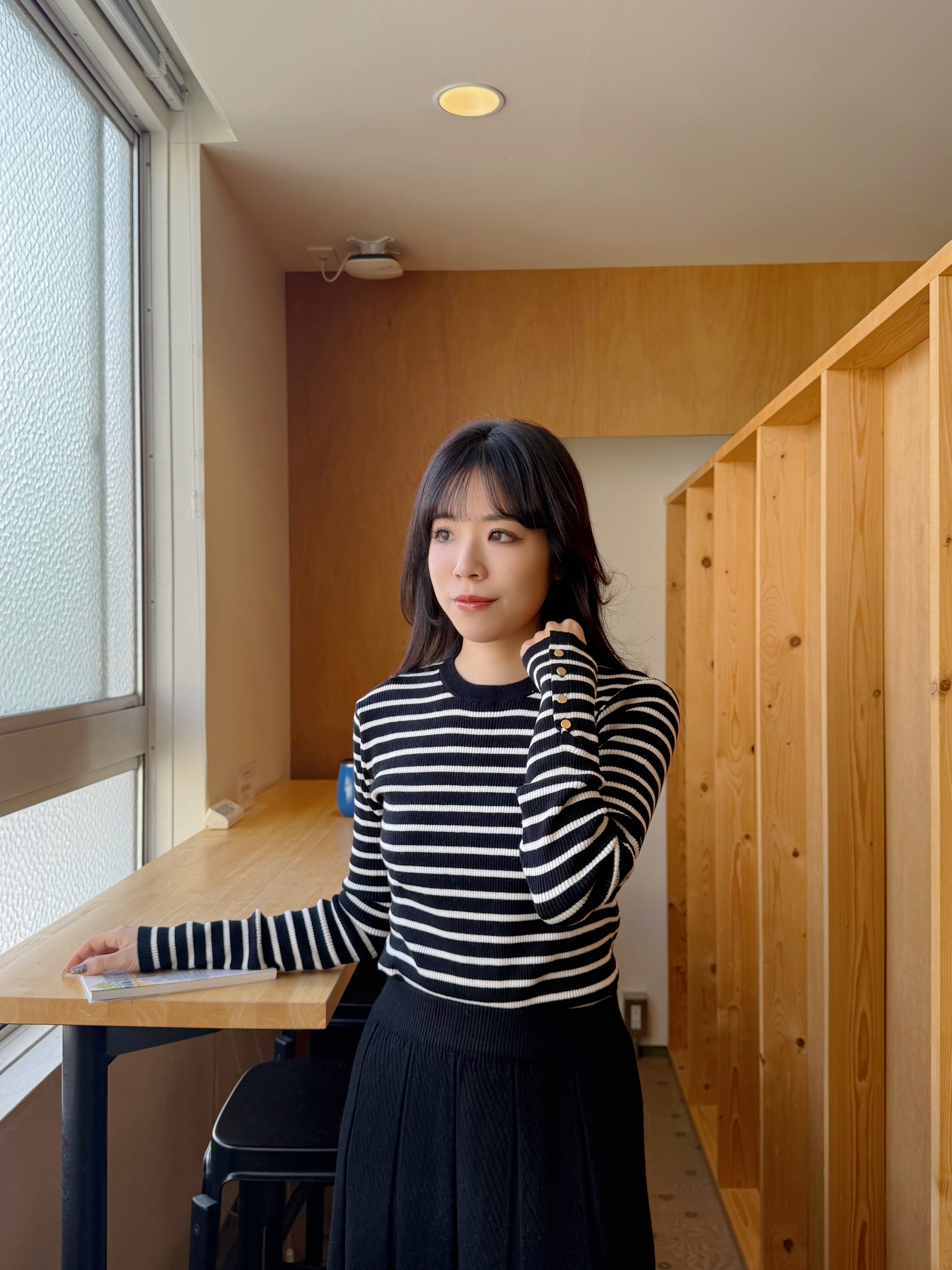 16色•金扣手袖圓領針織上衣