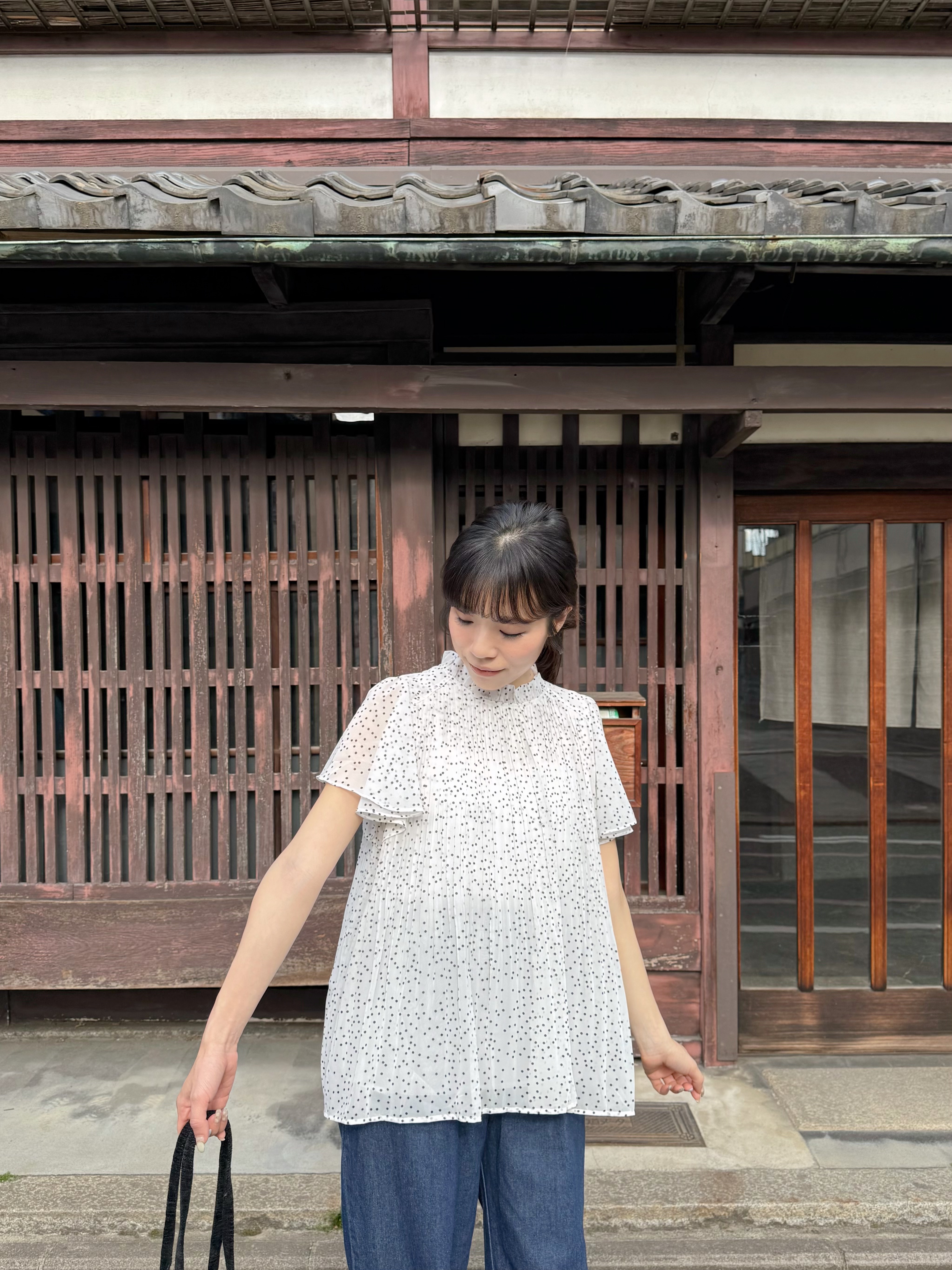 百褶波點雪紡上衣