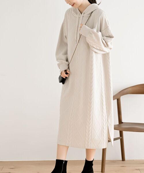 連帽連身裙