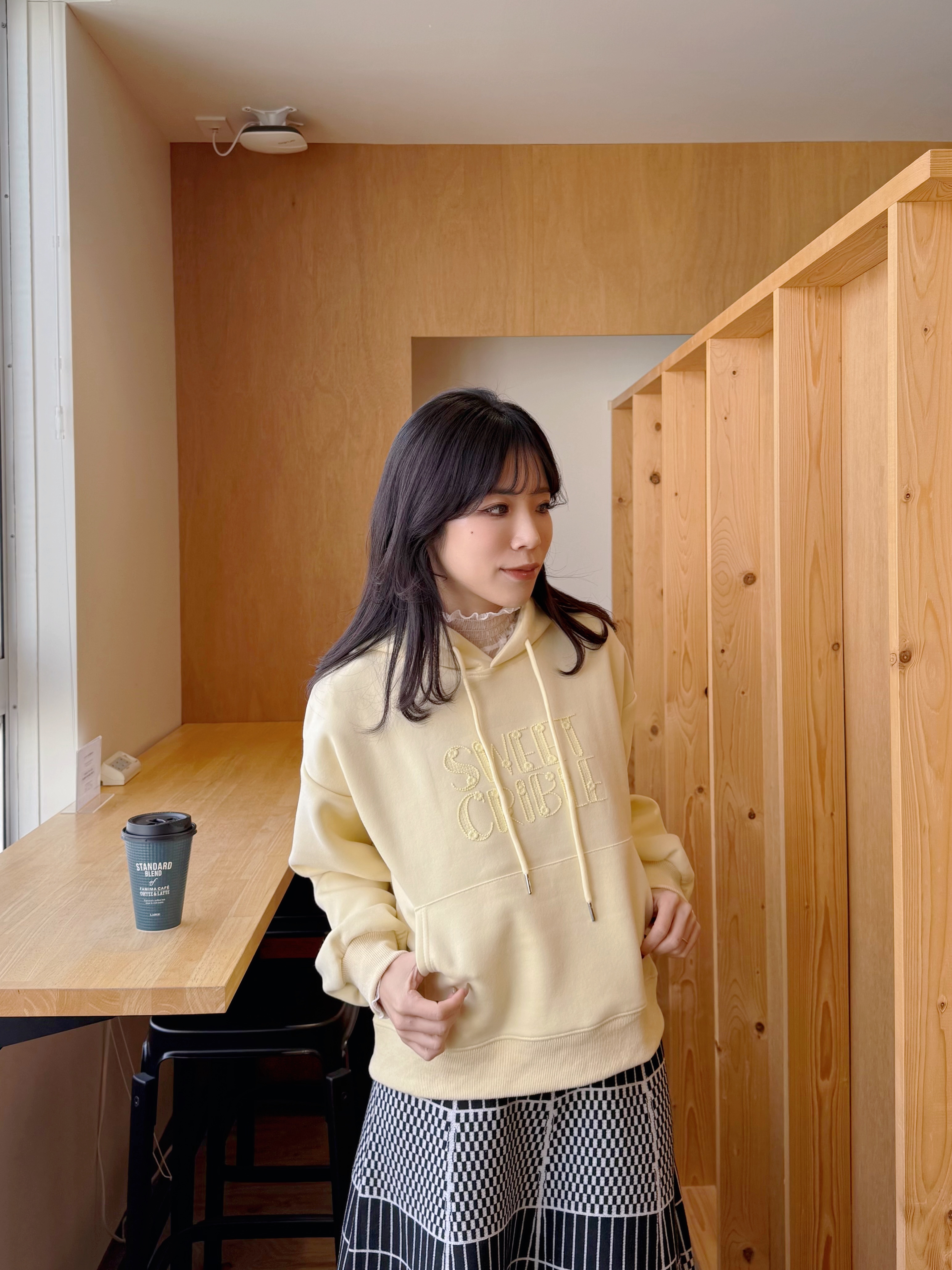 字母刺繡無加厚連帽衛衣