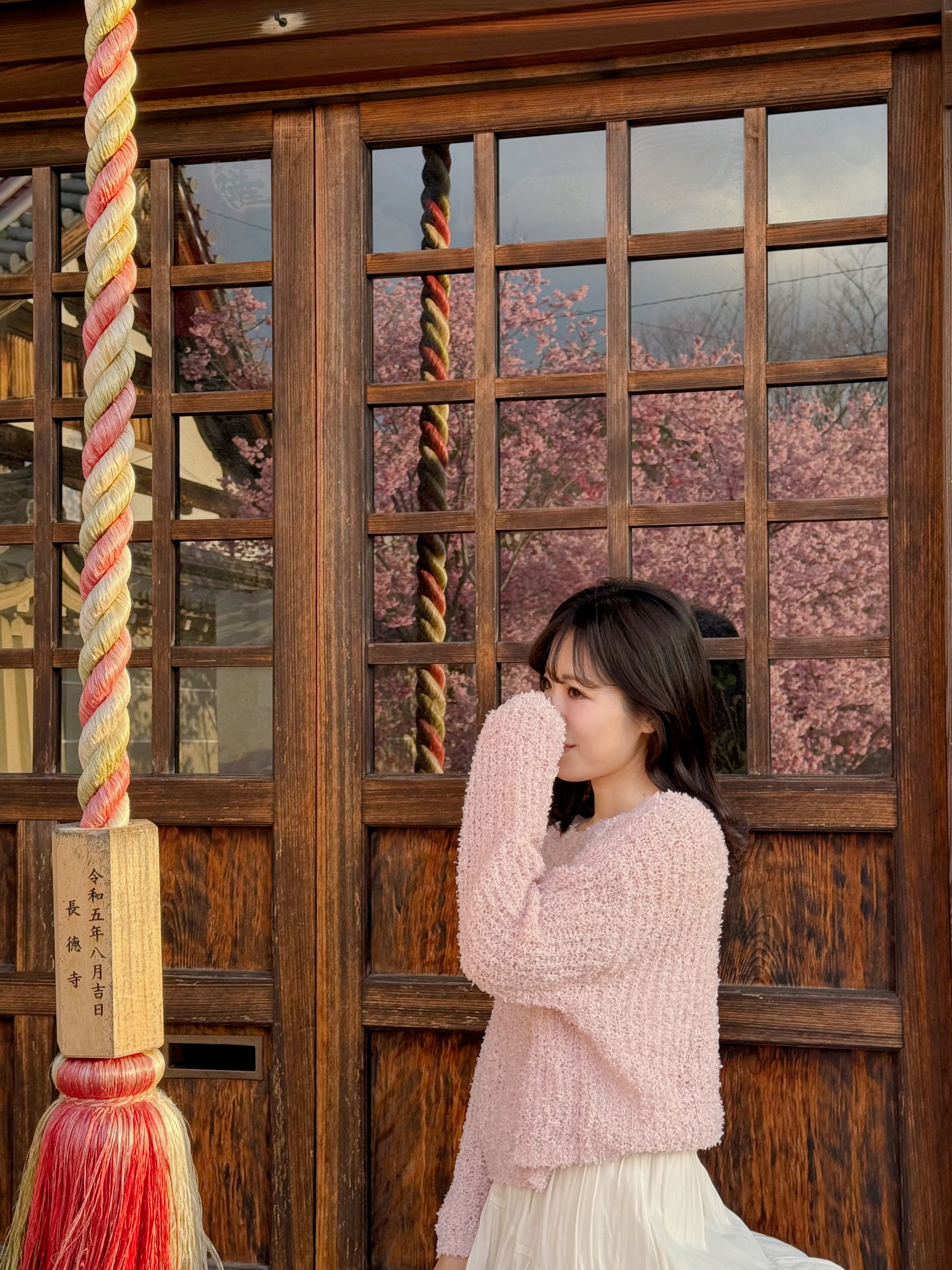 4色•寬領薄款糖果色上衣