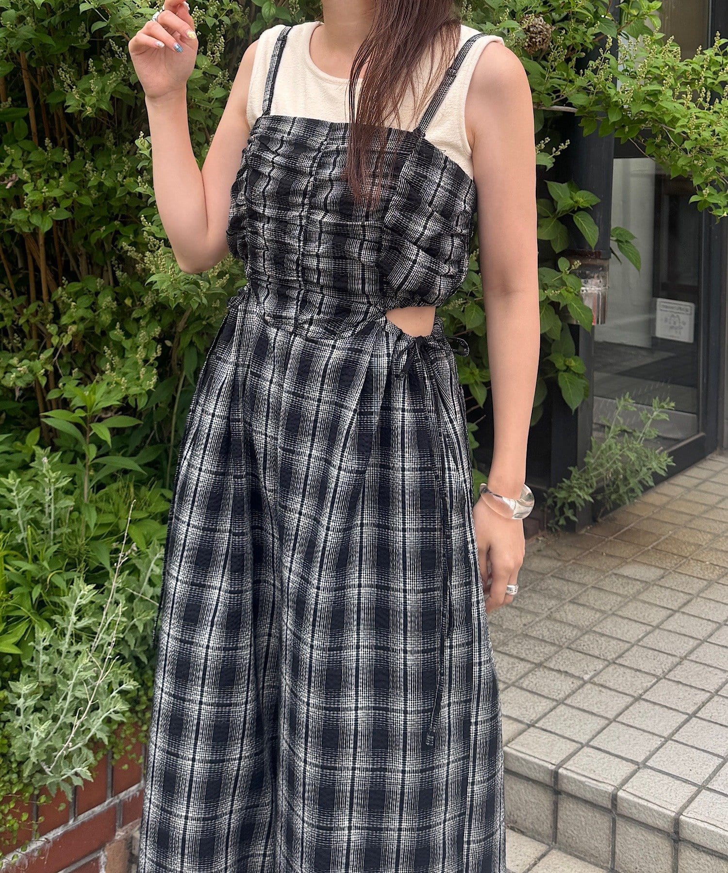 黑白格吊帶連身褲 + 髮圈套裝