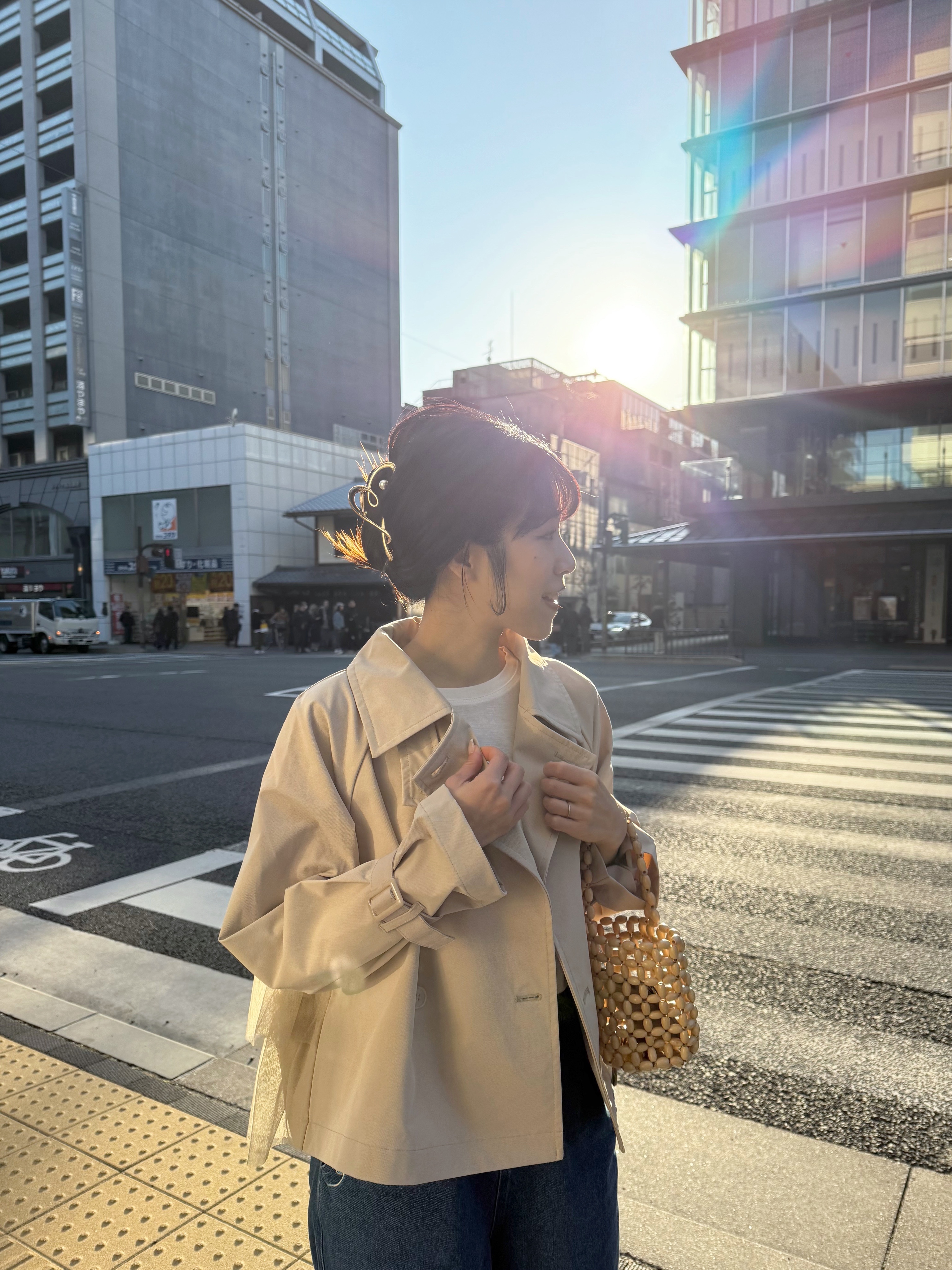 後紗紗層次乾濕外套