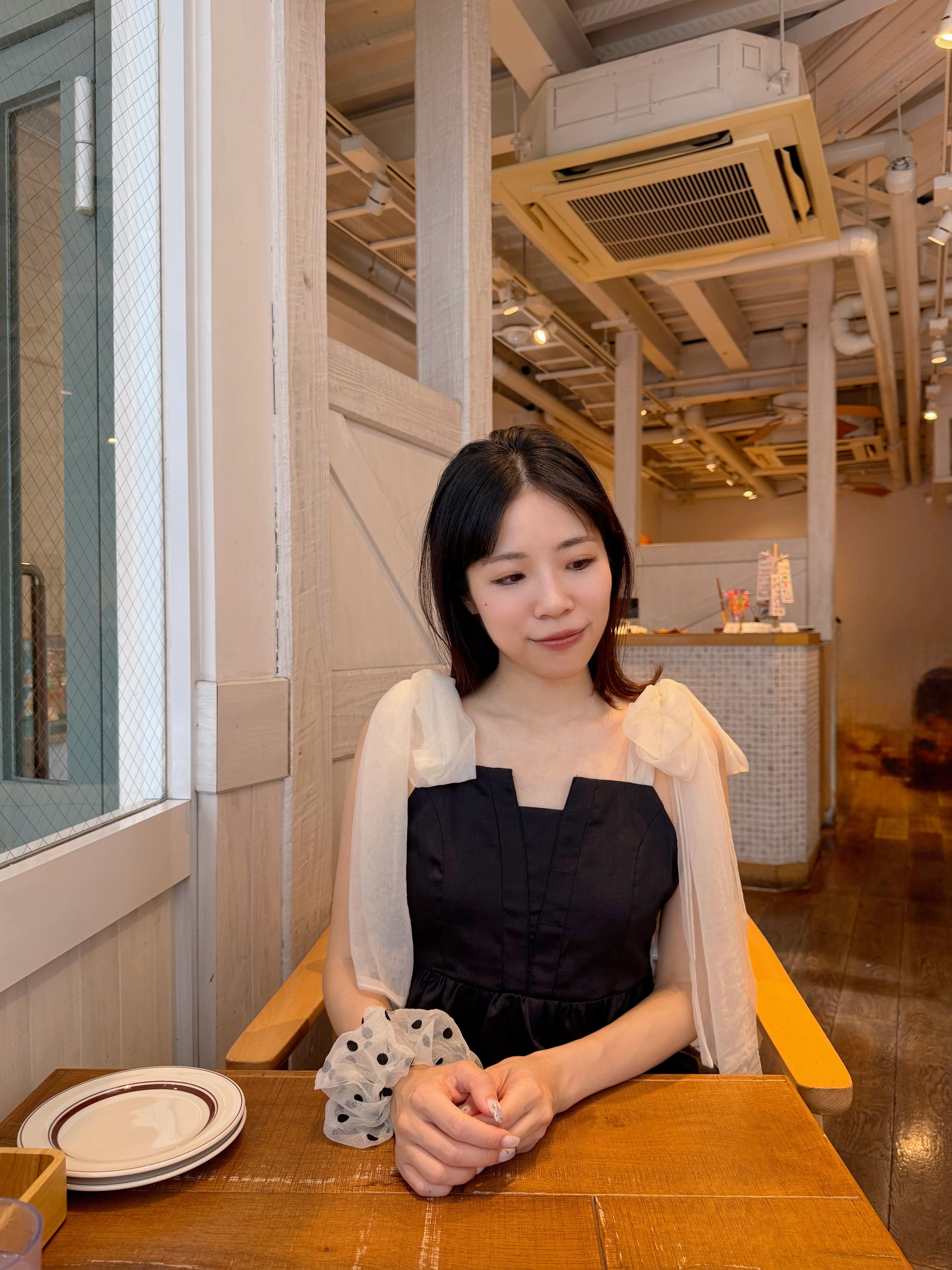 紗紗蝴蝶結肩帶背心