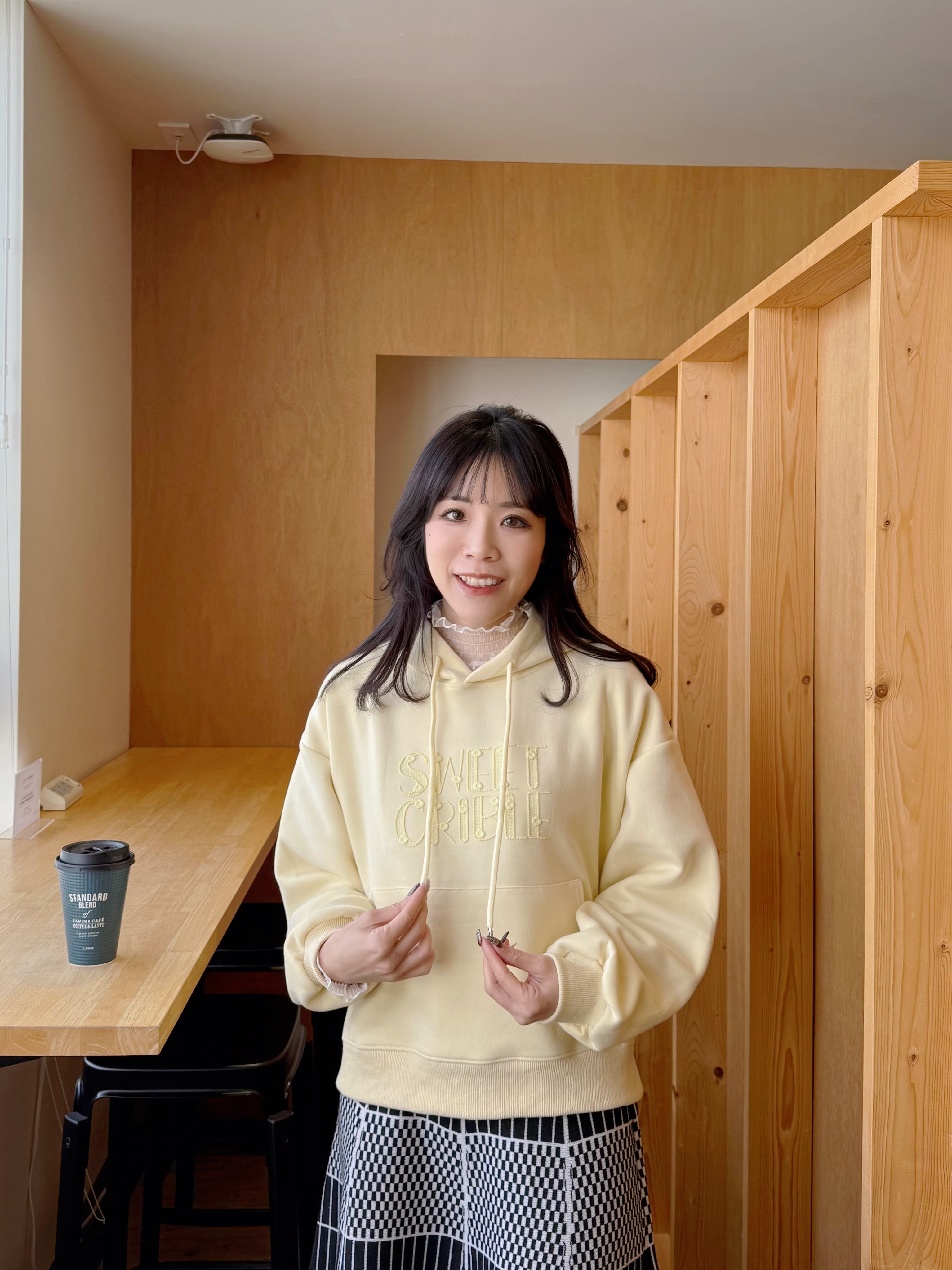 字母刺繡無加厚連帽衛衣