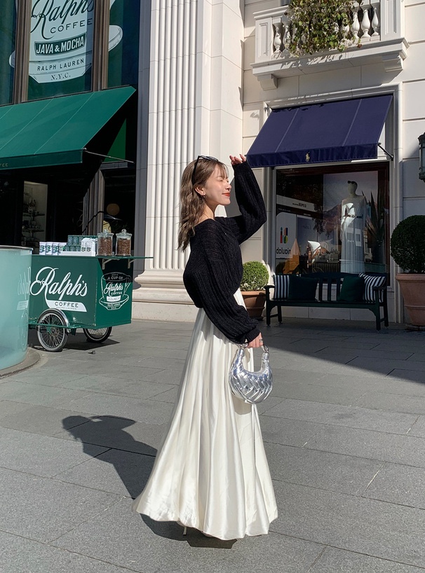 5色•V領鏤空糖果色上衣