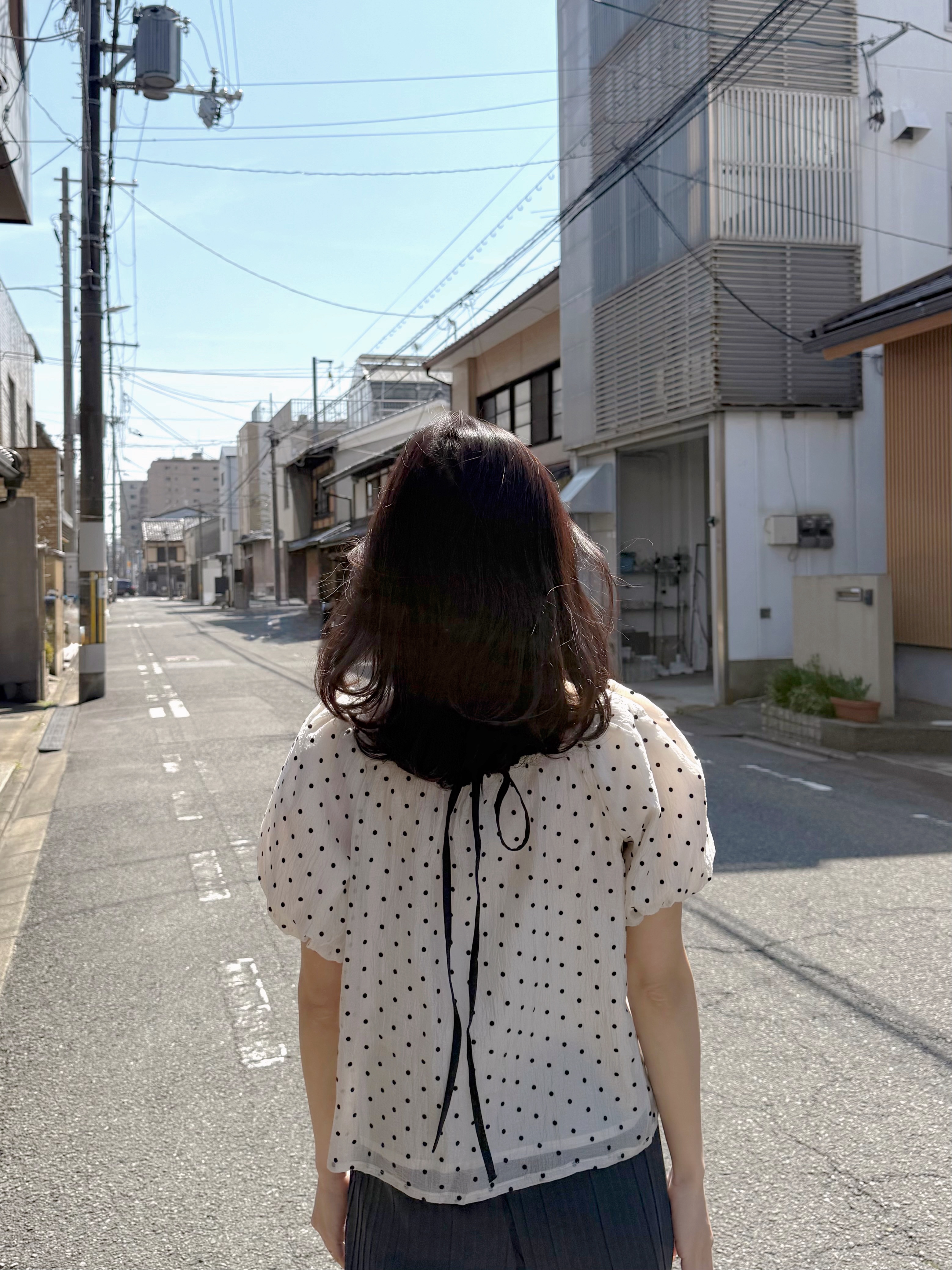 波點方領泡泡袖雪紡上衣