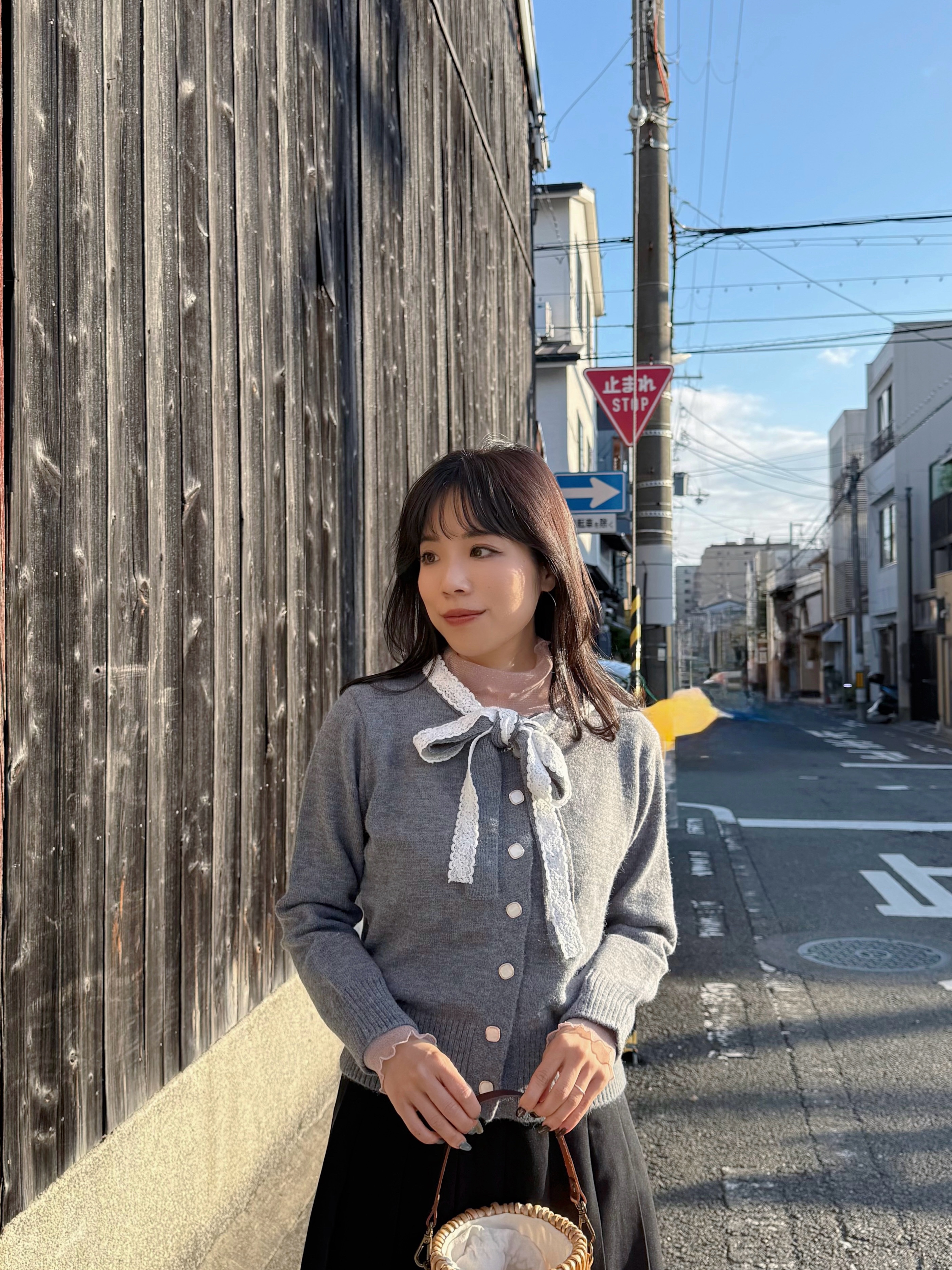 蕾絲蝴蝶結針織外套