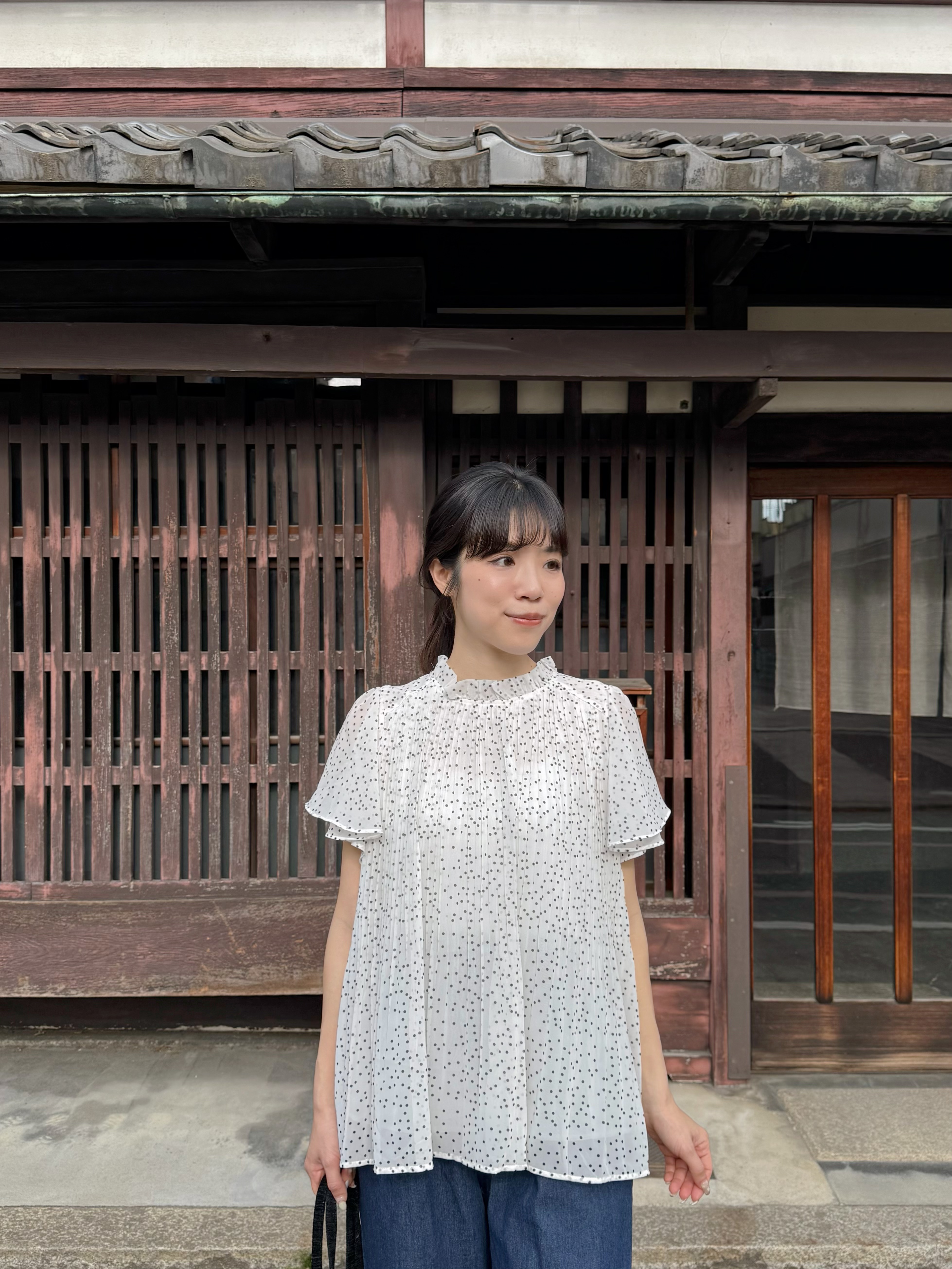 百褶波點雪紡上衣