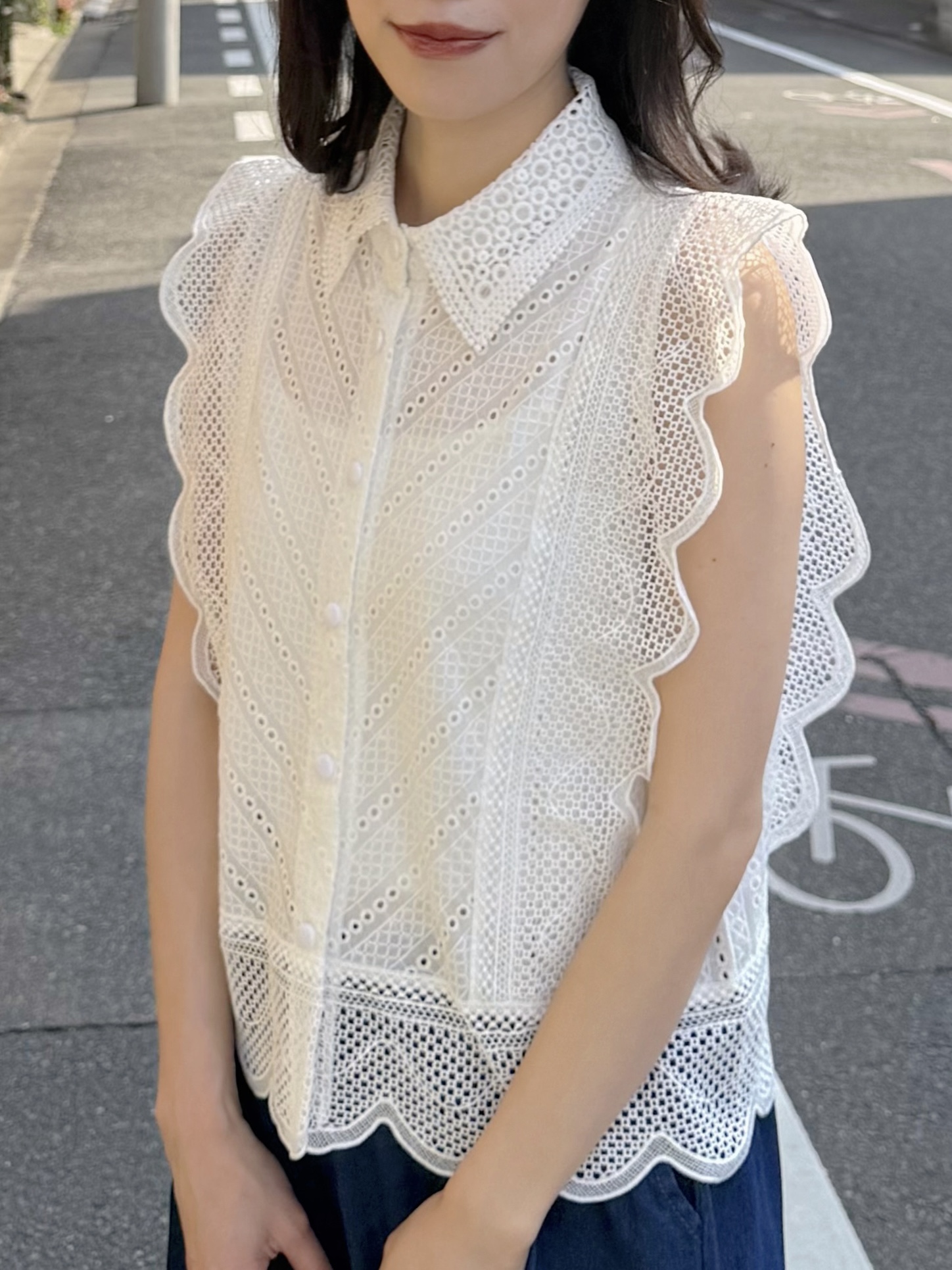 刺繡蕾絲恤衫背心