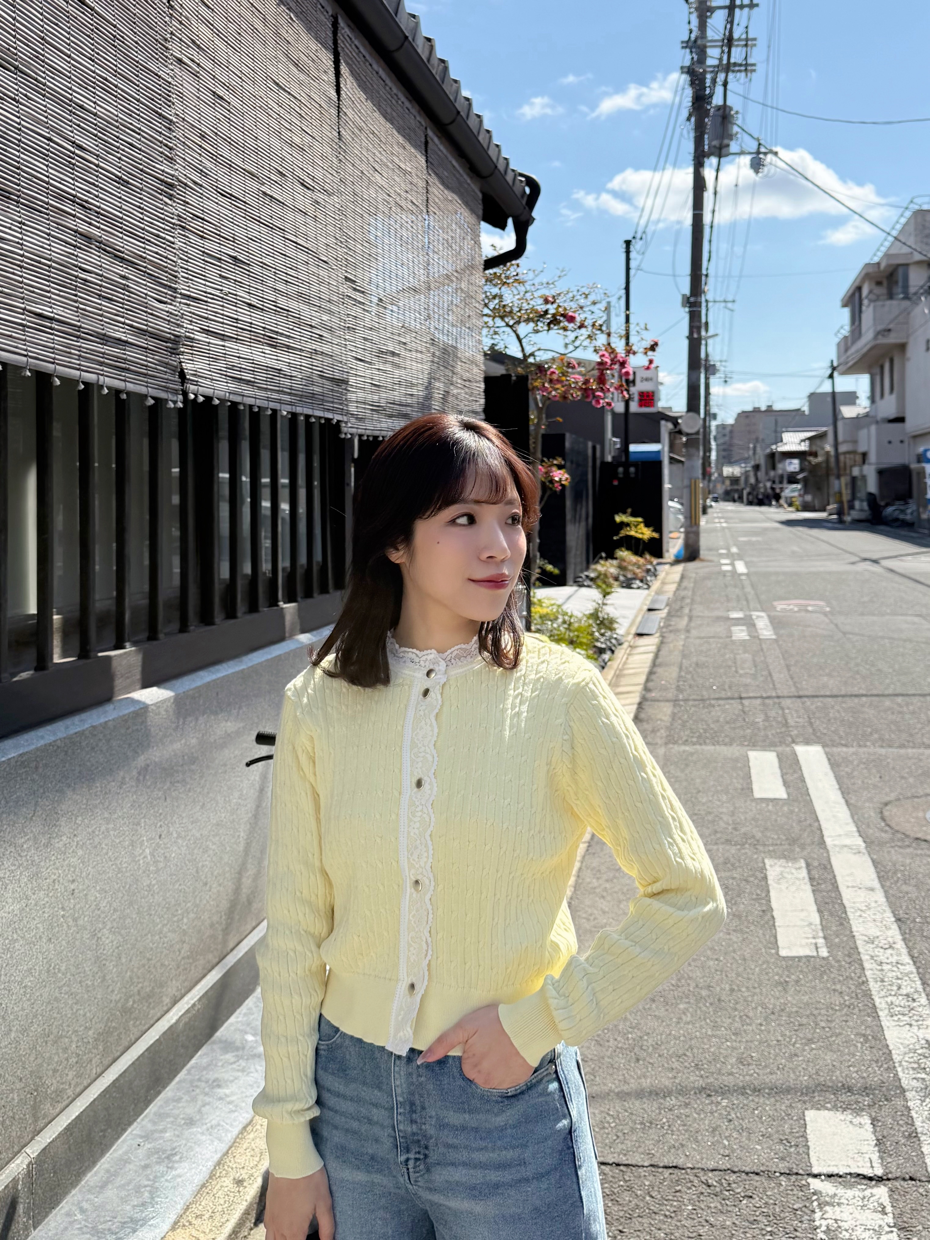 3色•蕾絲企領麻花針織外套