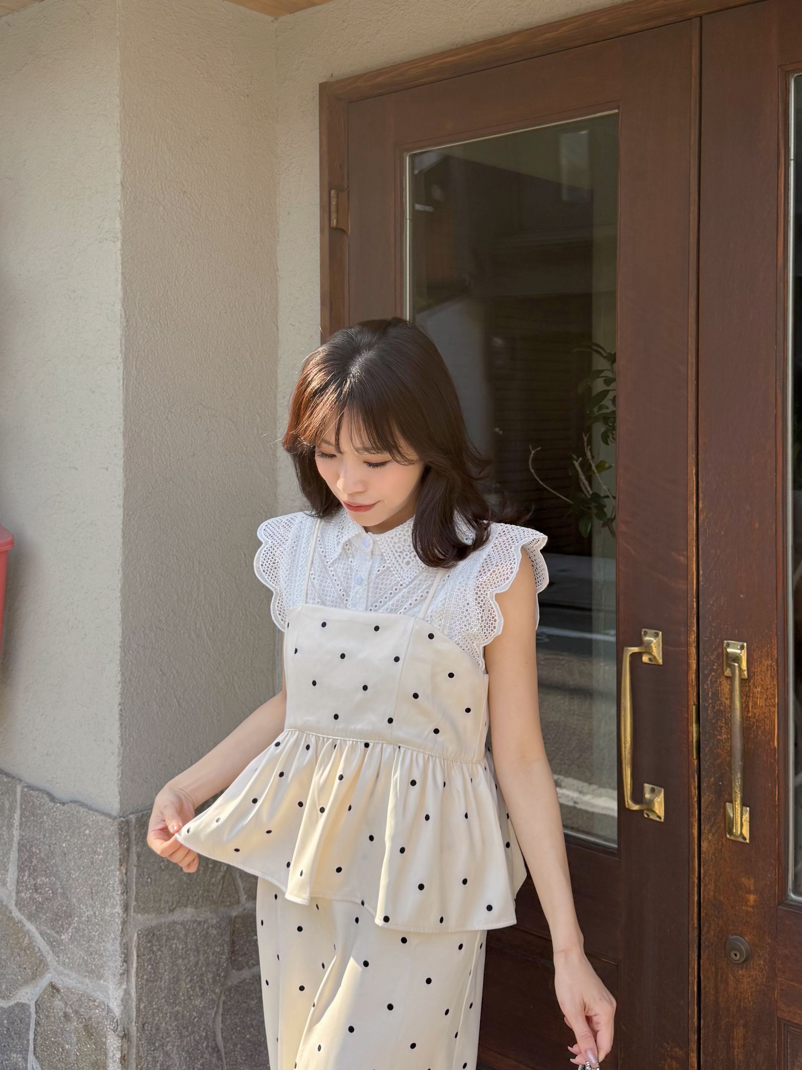 刺繡蕾絲恤衫背心