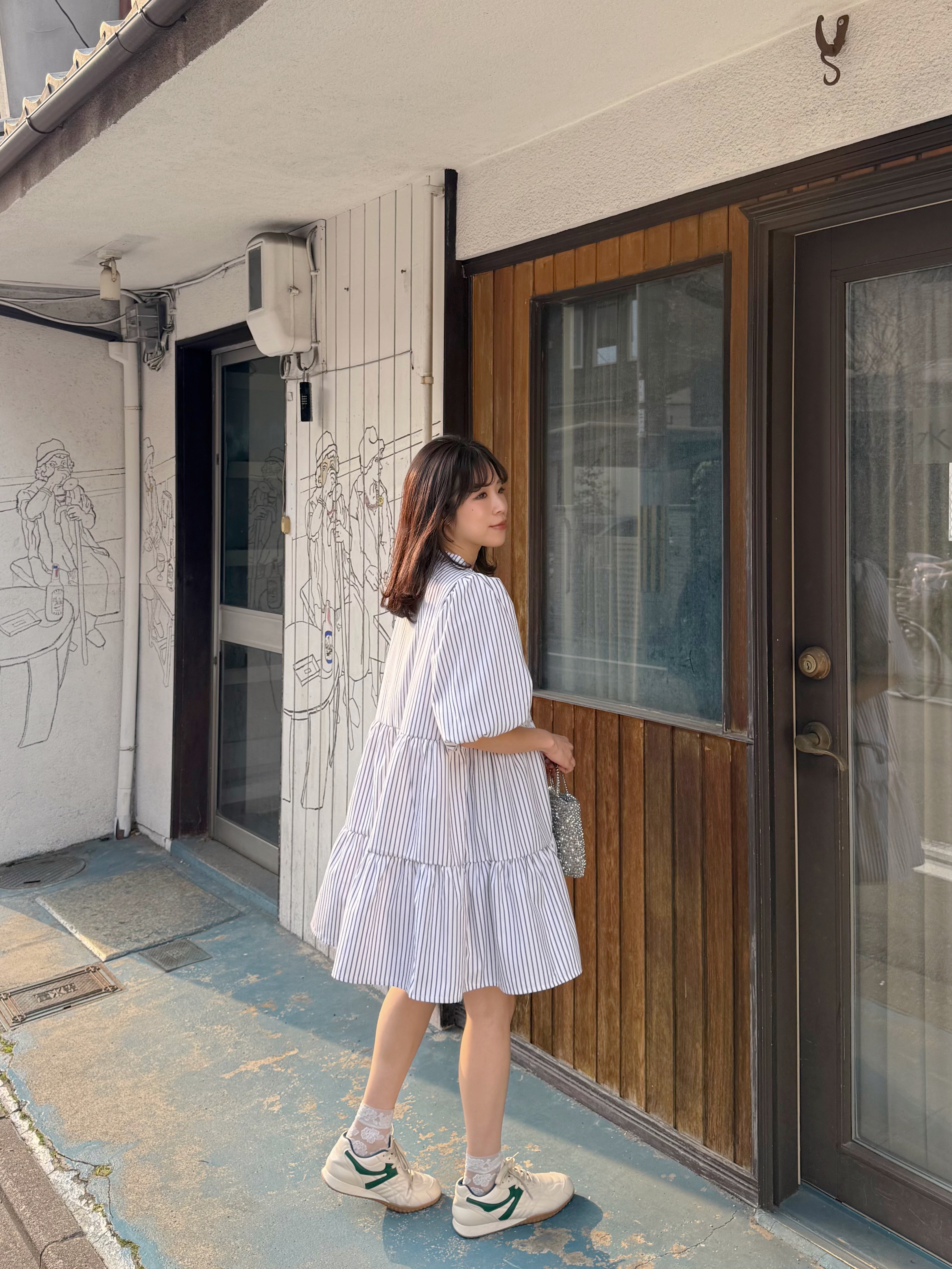 刺繡直條紋泡泡袖雪紡連身裙