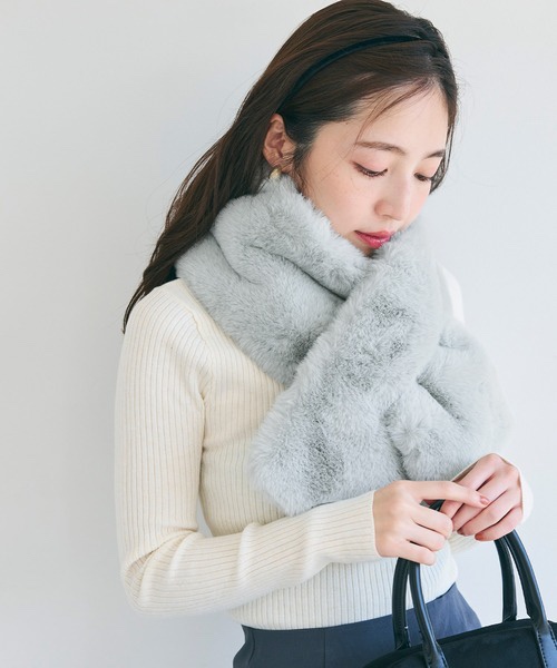 柔軟毛毛頸巾