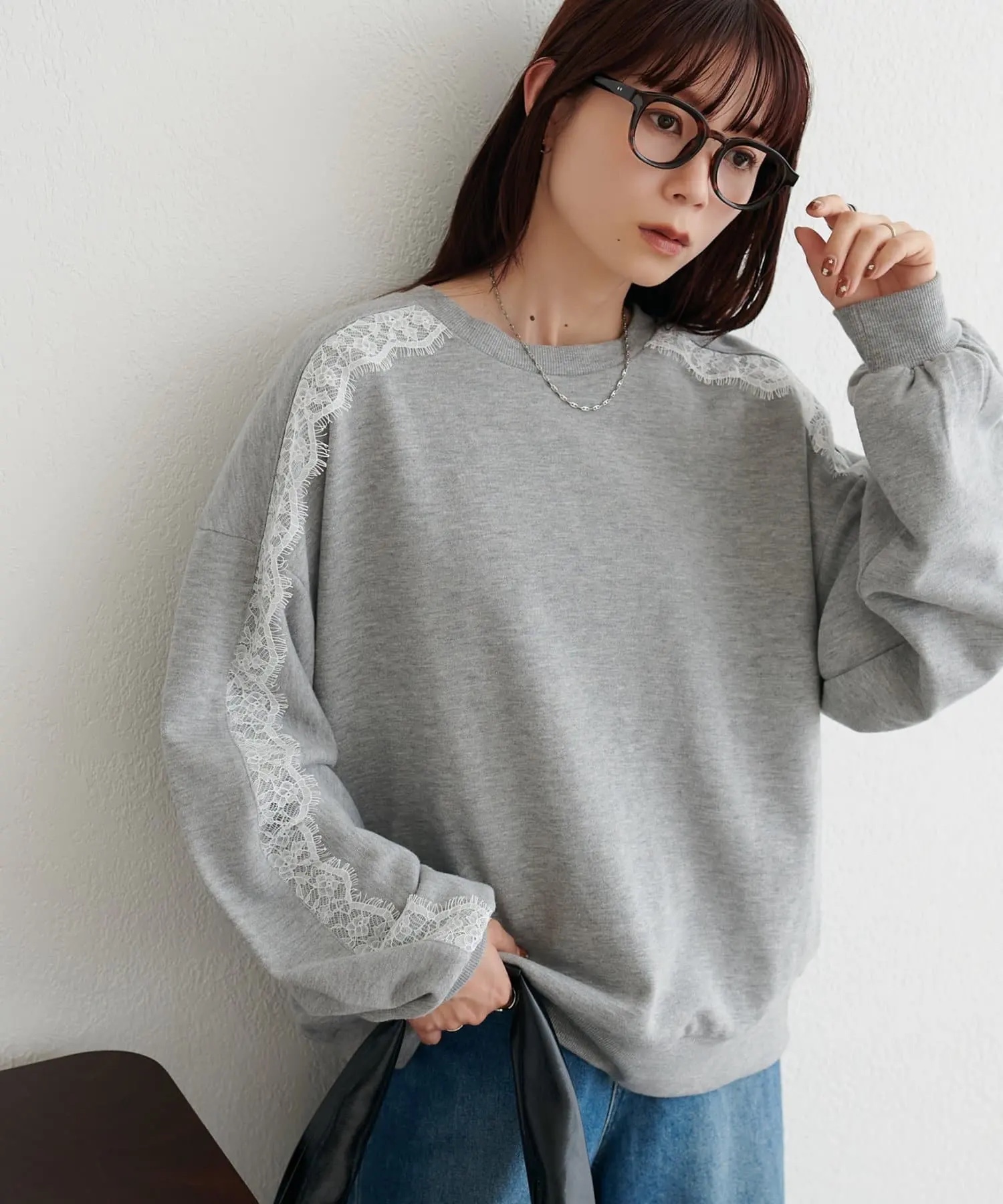 3色•Size M•蕾絲拼接圓領衛衣