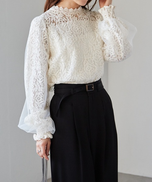 紗紗泡泡袖蕾絲上衣