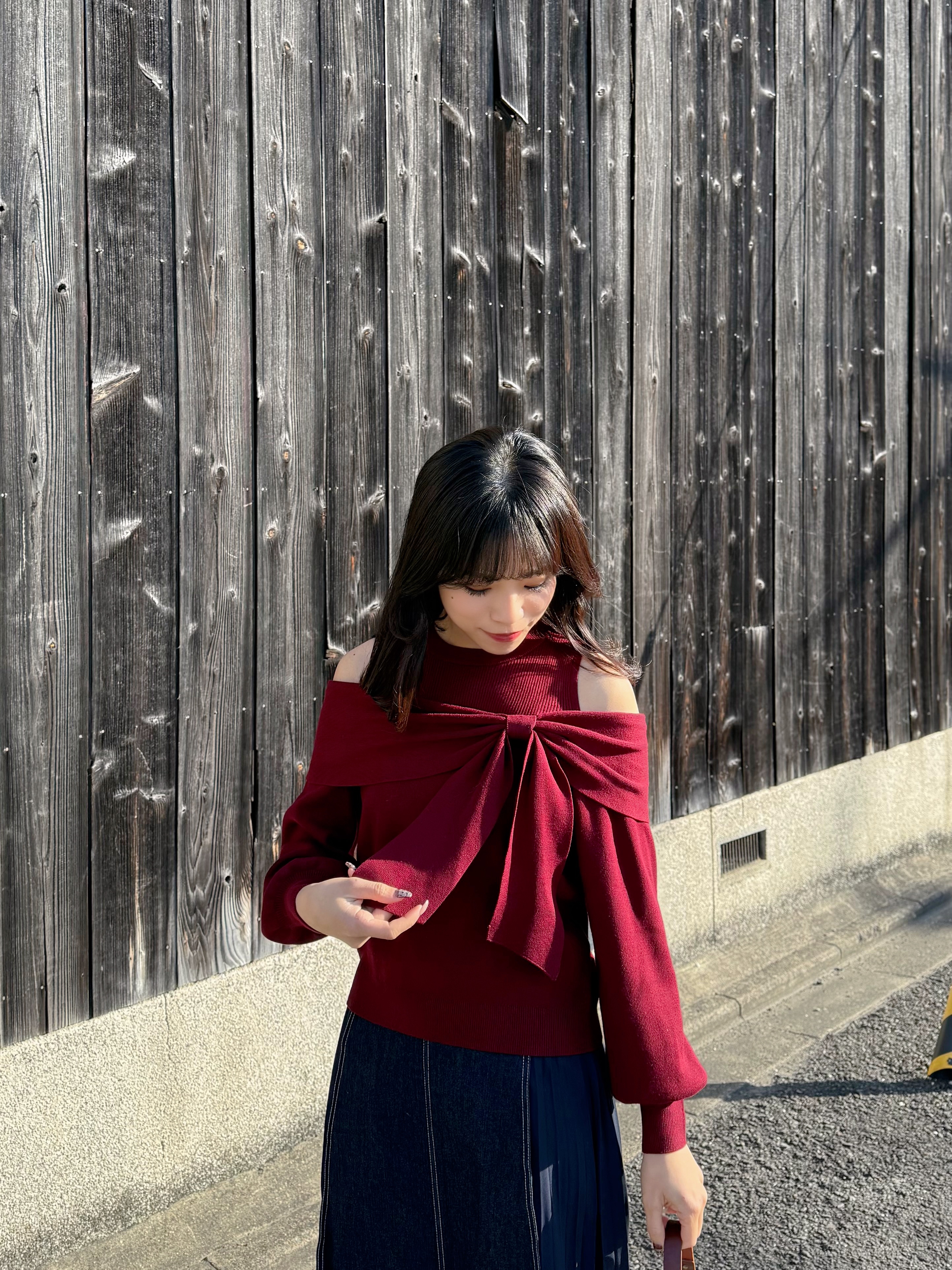 4色．露肩蝴蝶結針織上衣