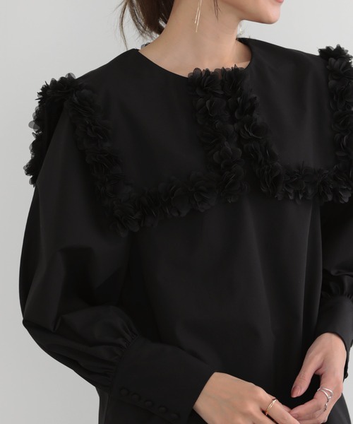 花瓣娃娃領雪紡上衣