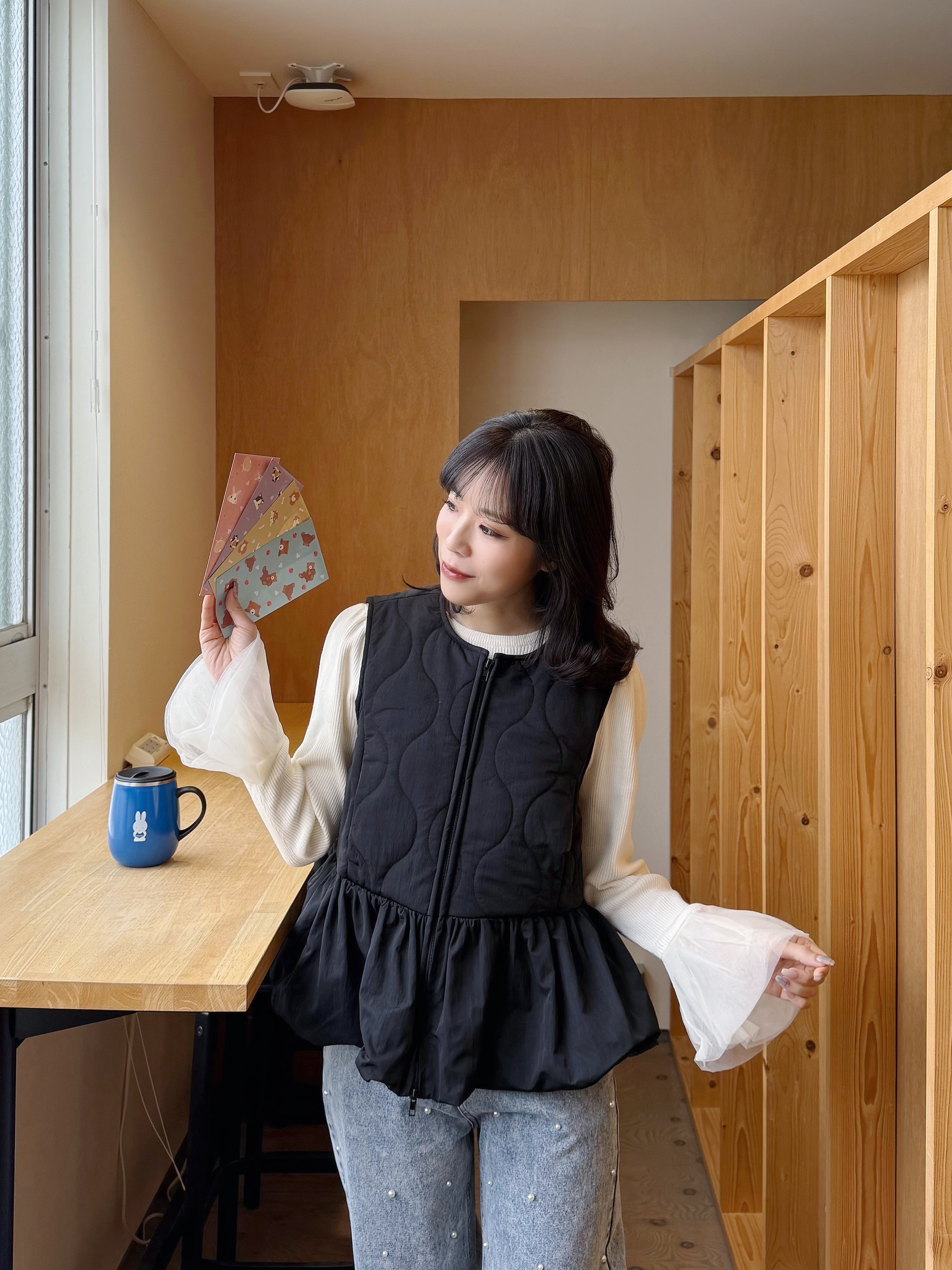 SpecialPrice•3色•波浪紋夾綿傘擺背心外套