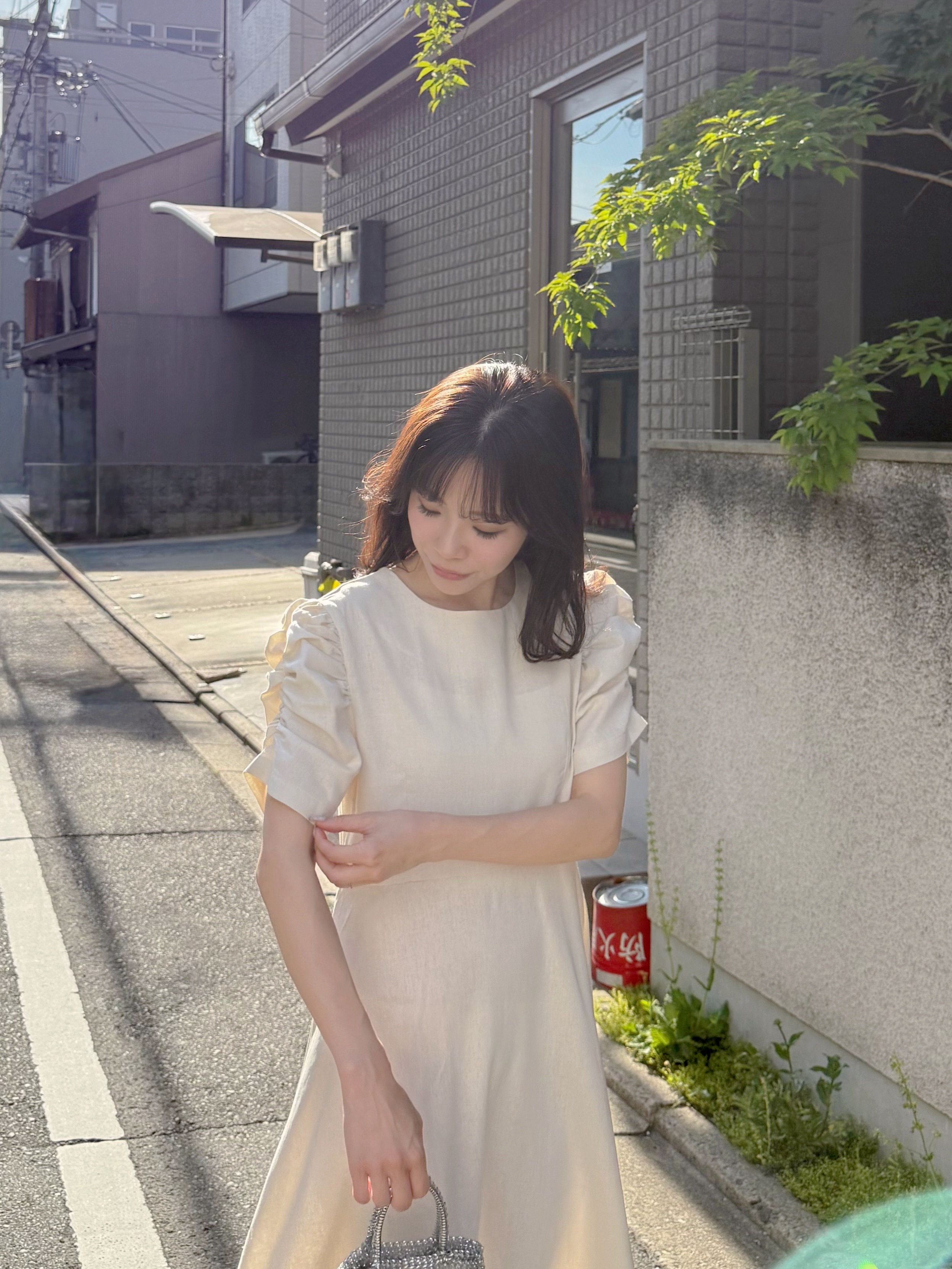 2色•淨色簡約公主袖修腰連身裙
