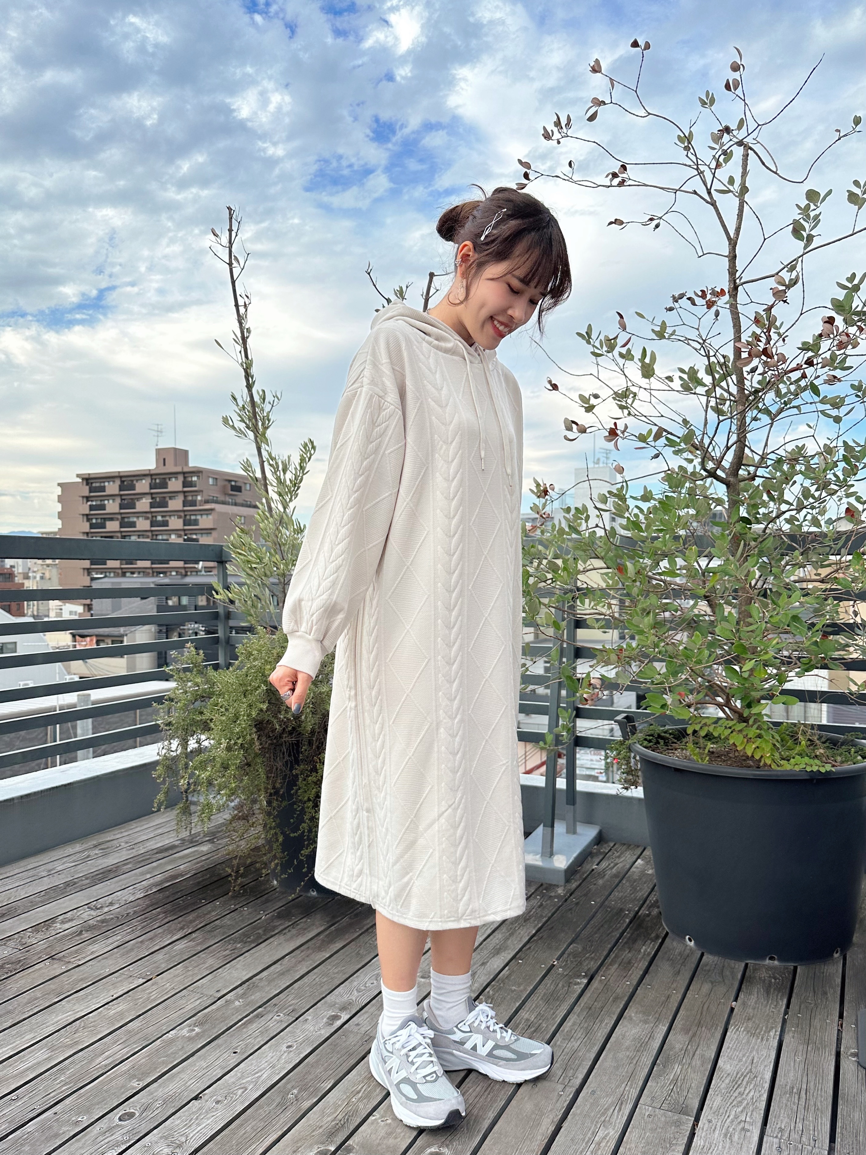 連帽壓花衛衣連身裙