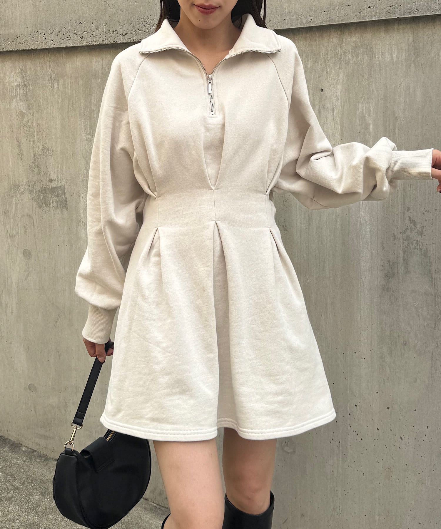 拉鍊領位衛衣連身裙
