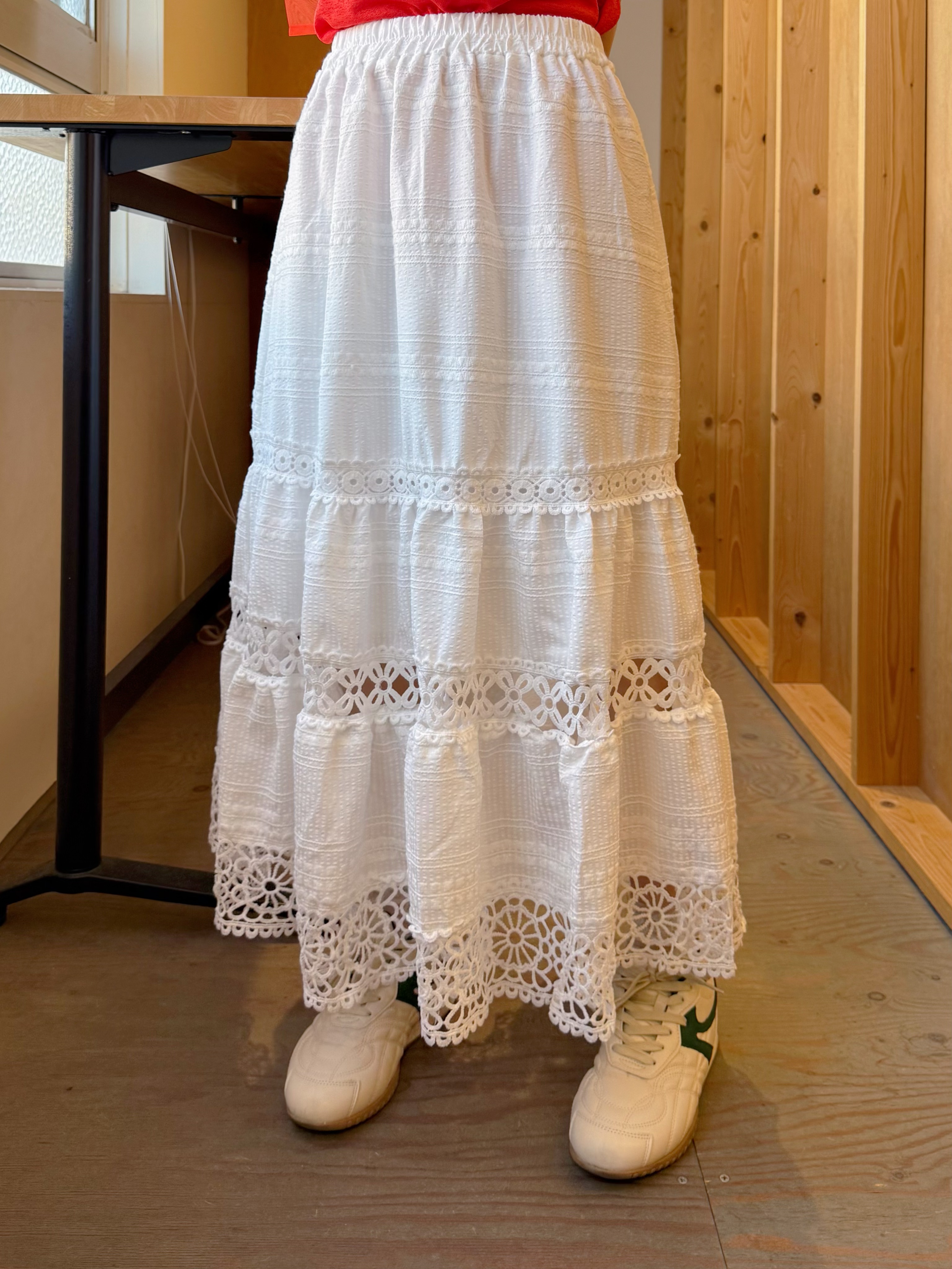 2色•蕾絲拼接雪紡半身裙