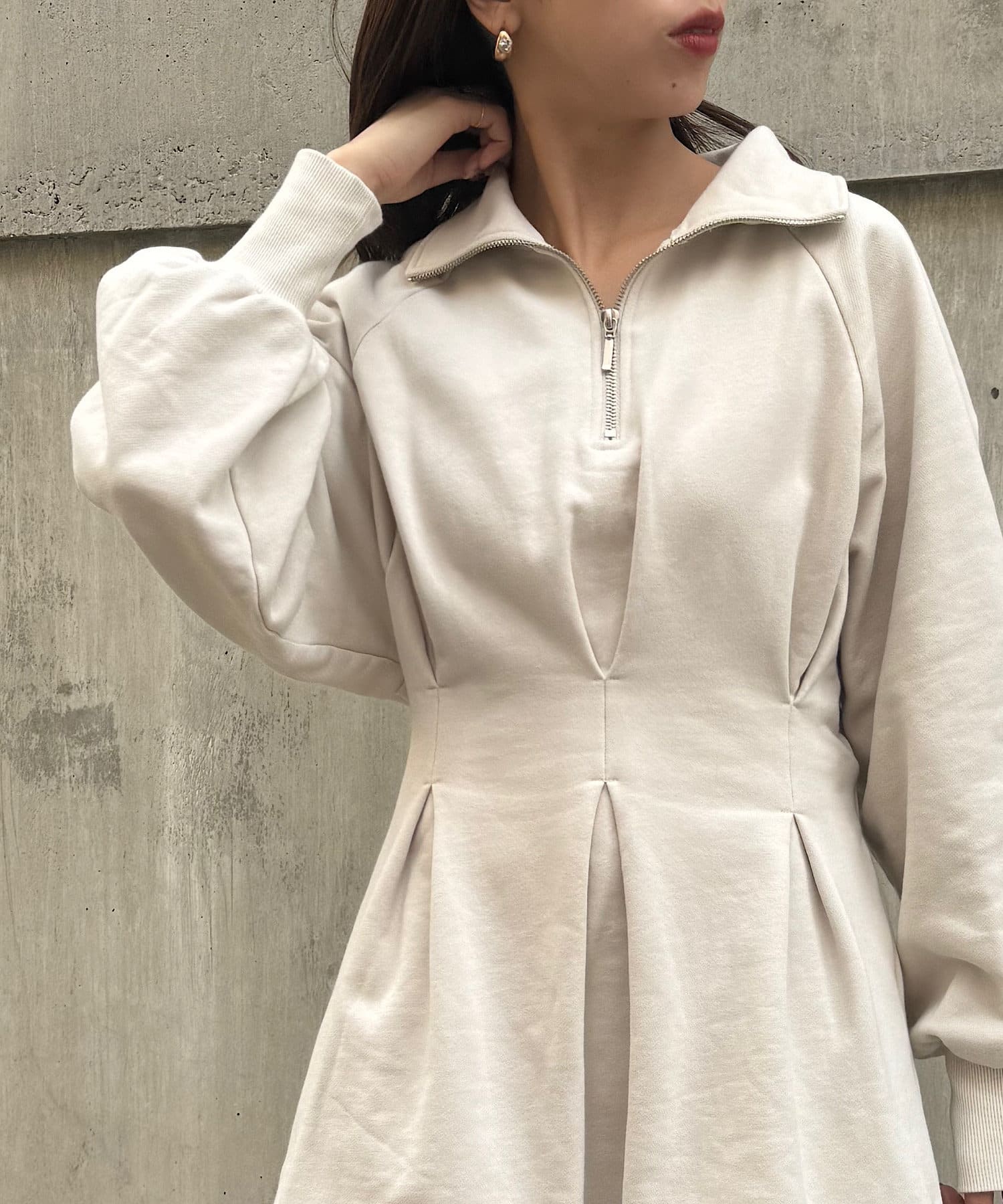 拉鍊領位衛衣連身裙