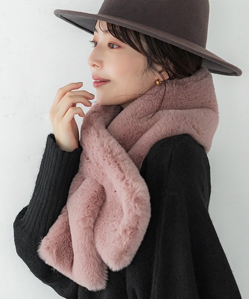 柔軟毛毛頸巾