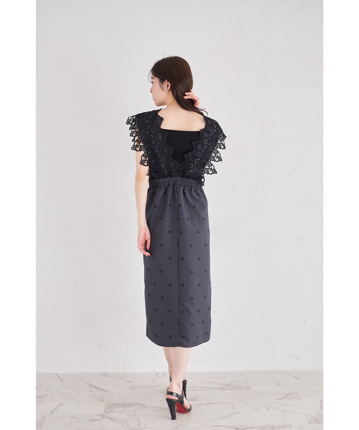 蕾絲波點背心連身裙