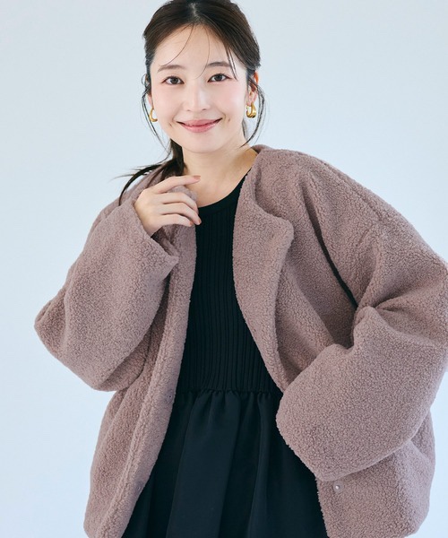 圓領粒粒毛外套