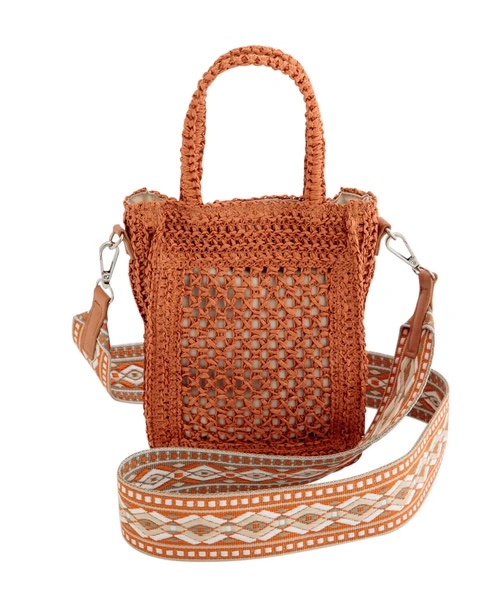 藤編刺繡斜孭帶小袋