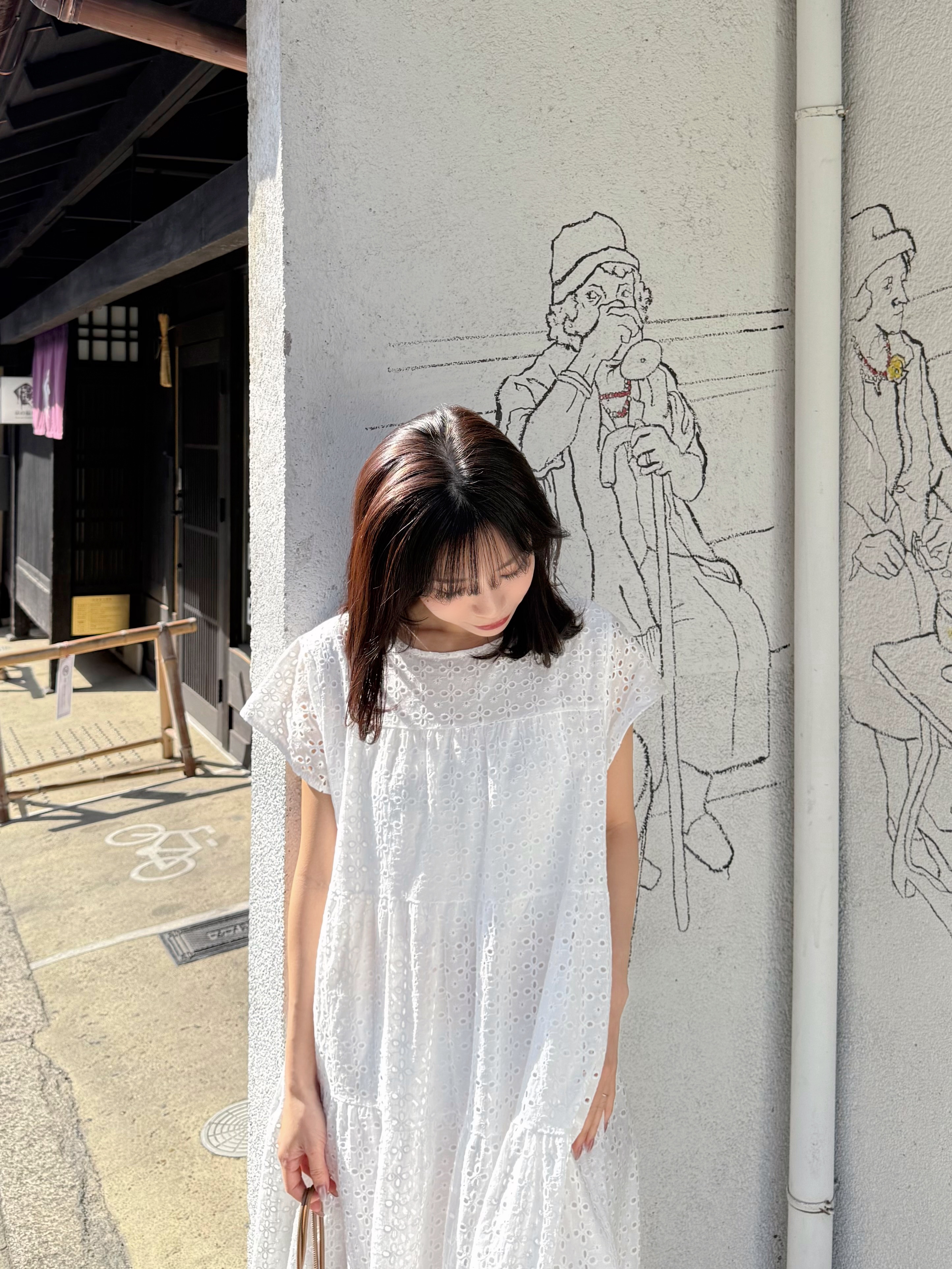 刺繡鏤空純綿短袖連身裙