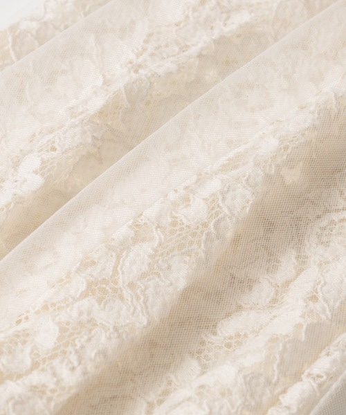 紗紗泡泡袖蕾絲上衣