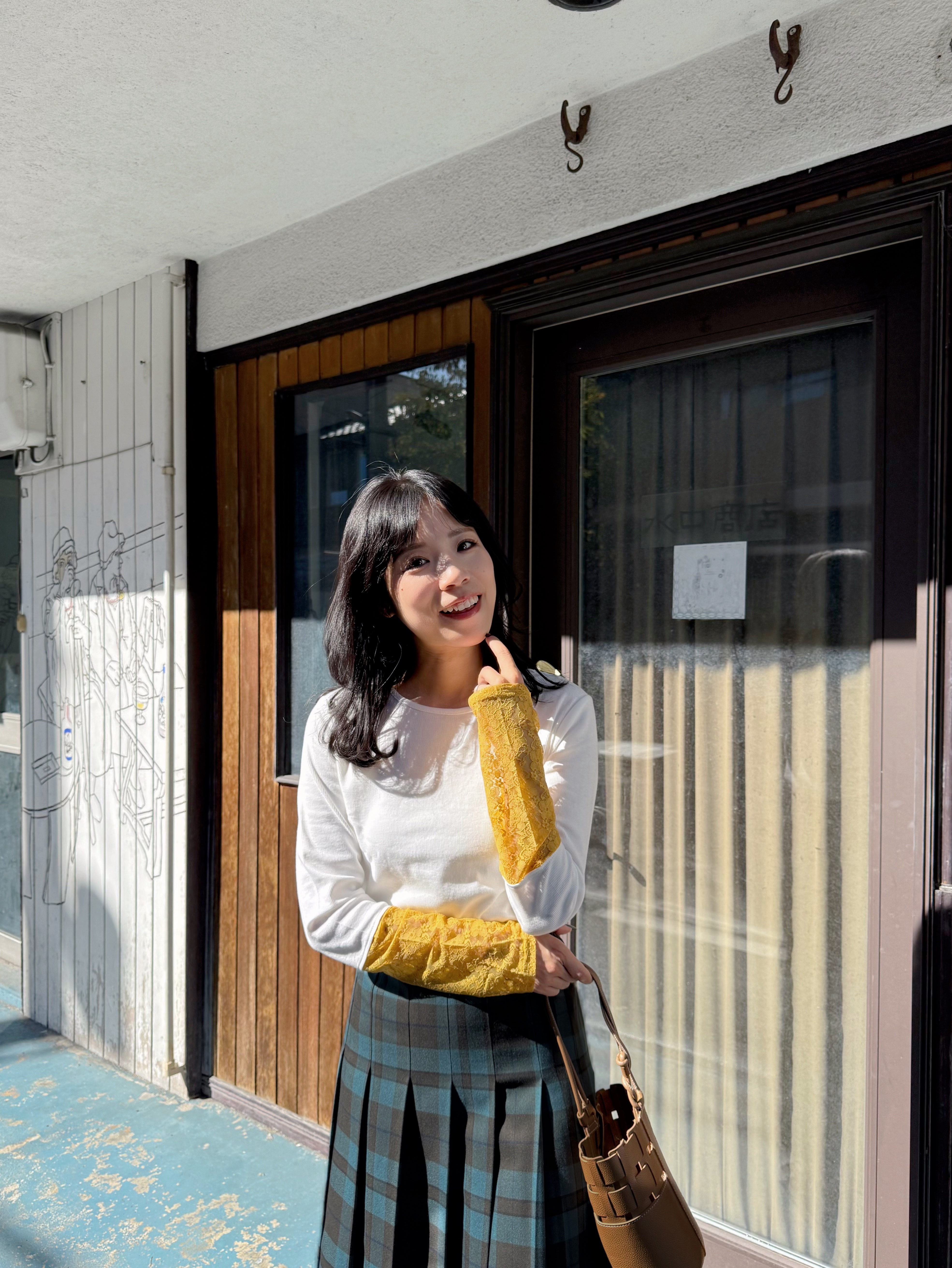 12色•蕾絲/ 閃閃拼袖半透上衣