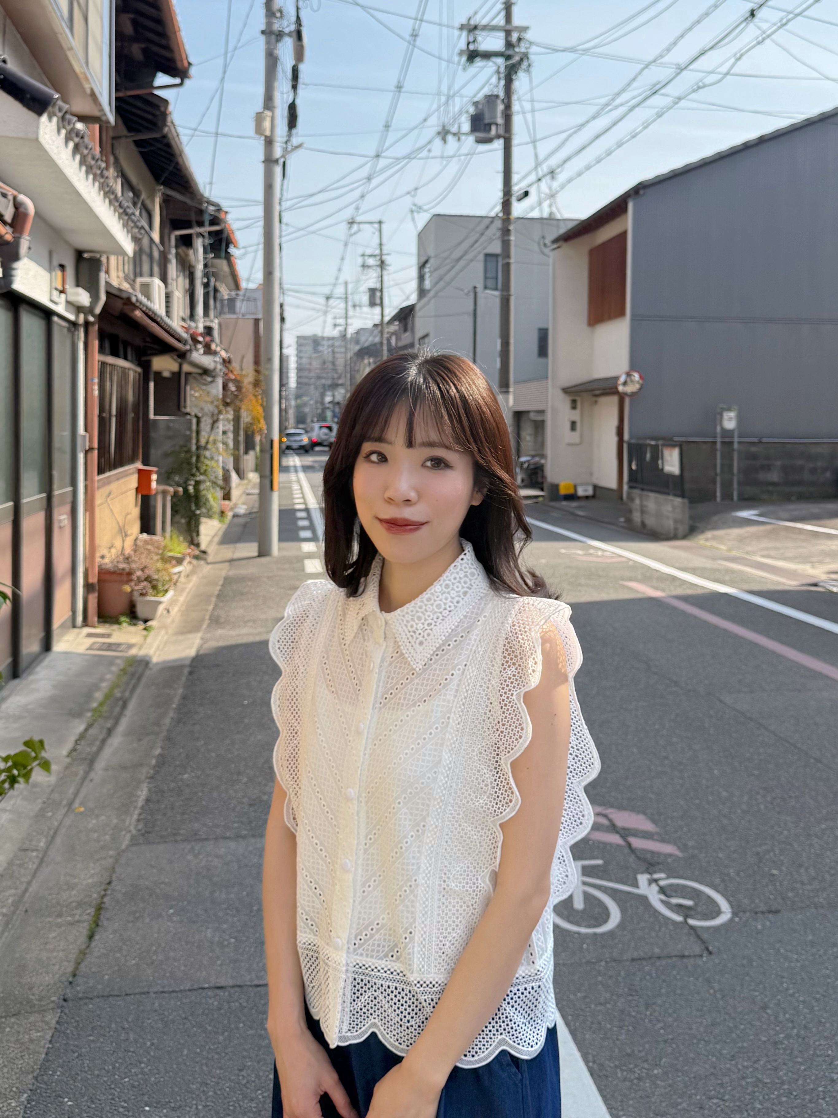 刺繡蕾絲恤衫背心