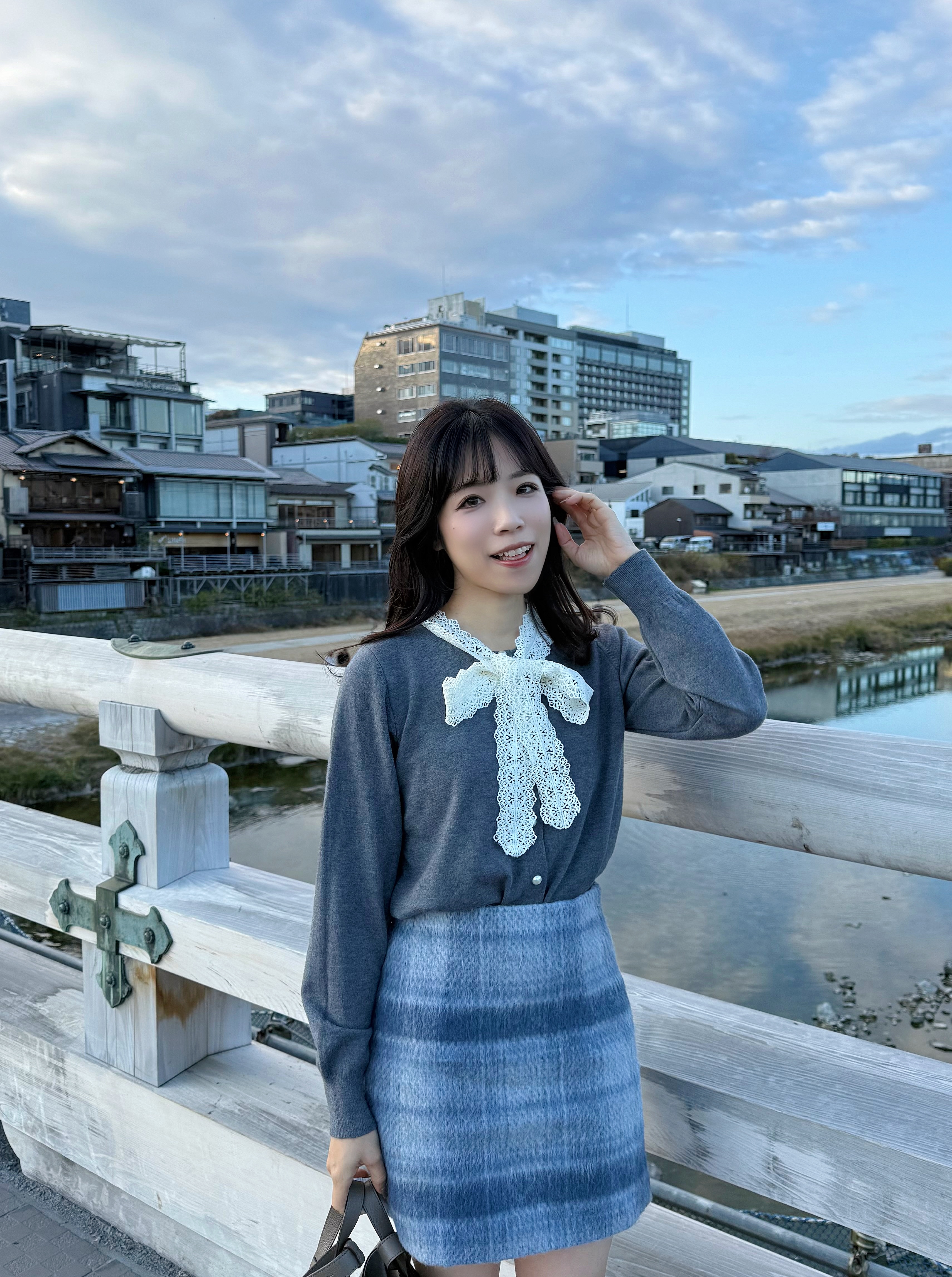 格仔半身絨面短裙