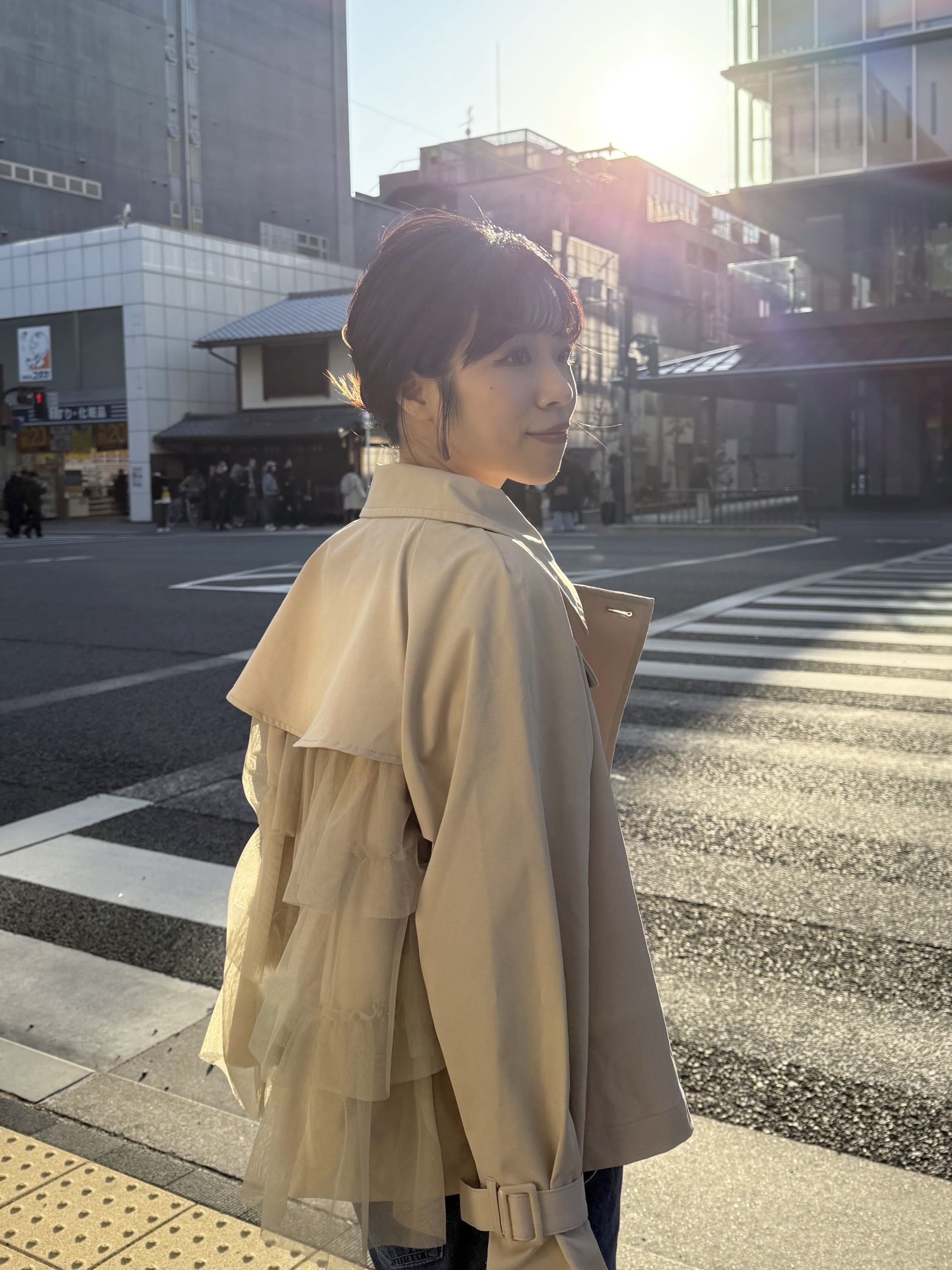 後紗紗層次乾濕外套